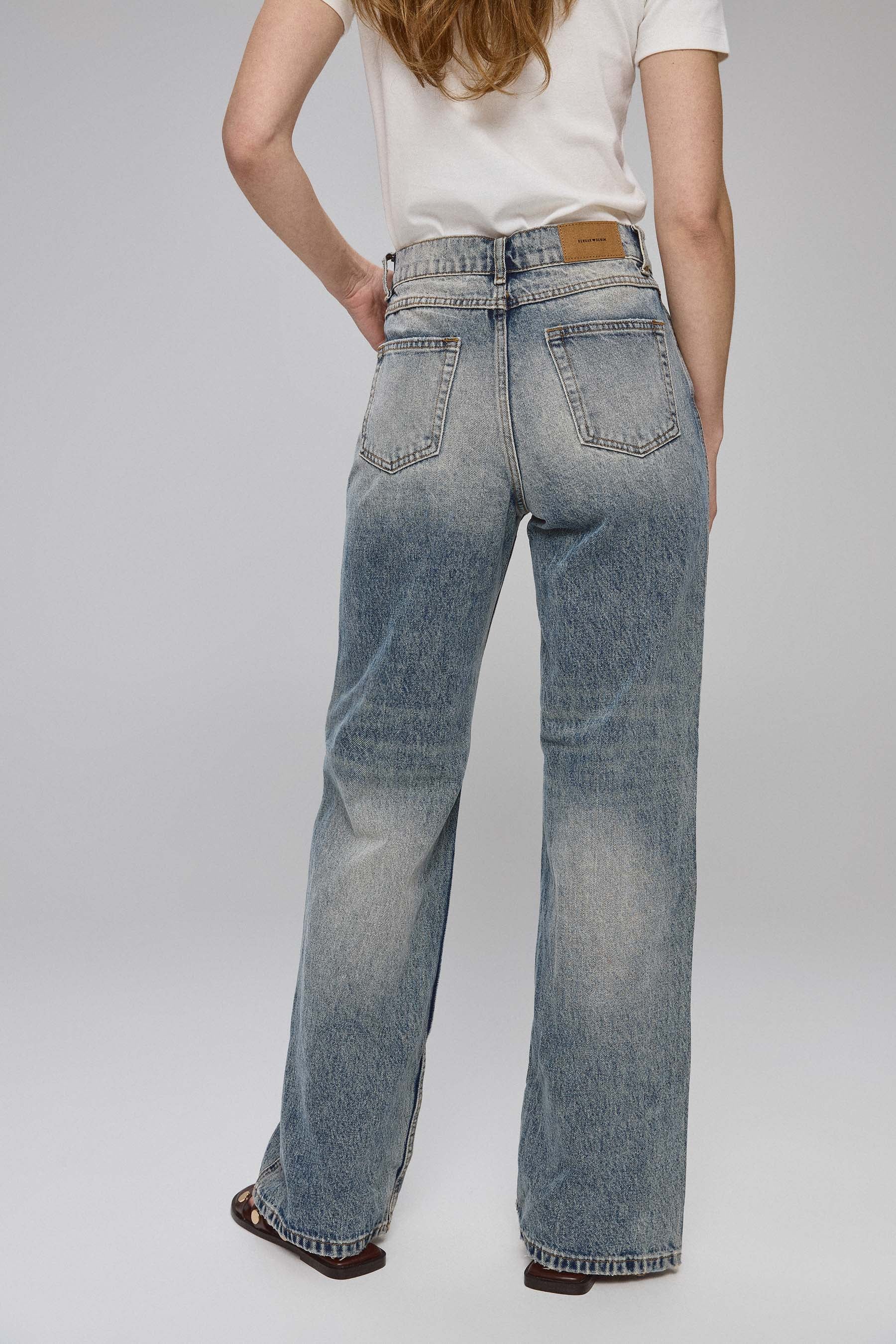 גינס מתעגל דירטי