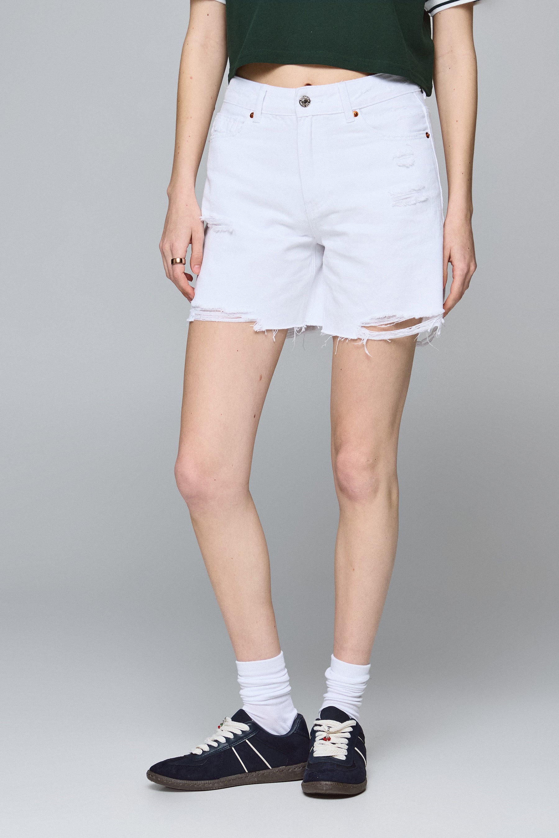 שורט גינס שרונה