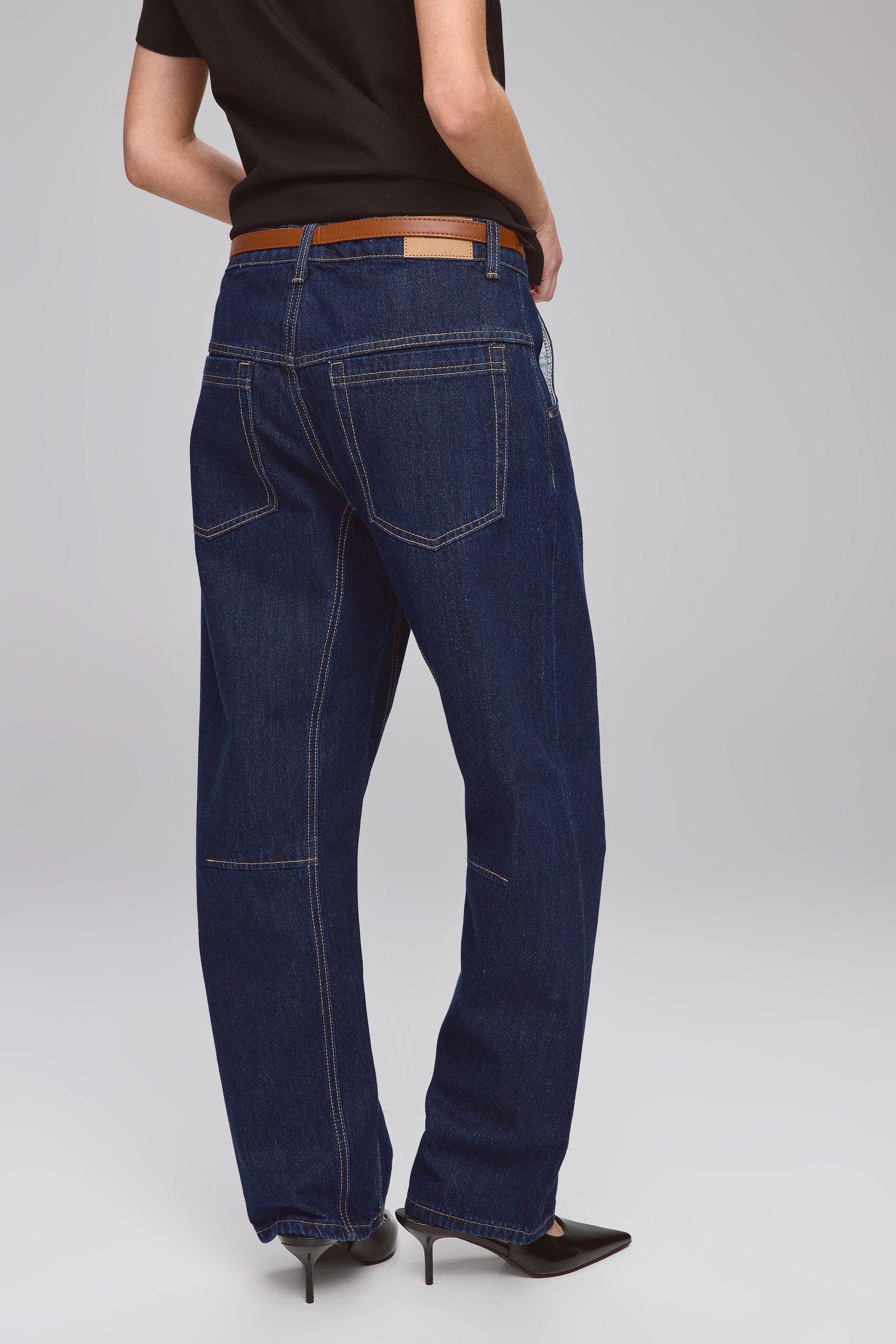 גינס בלון עם חגורה