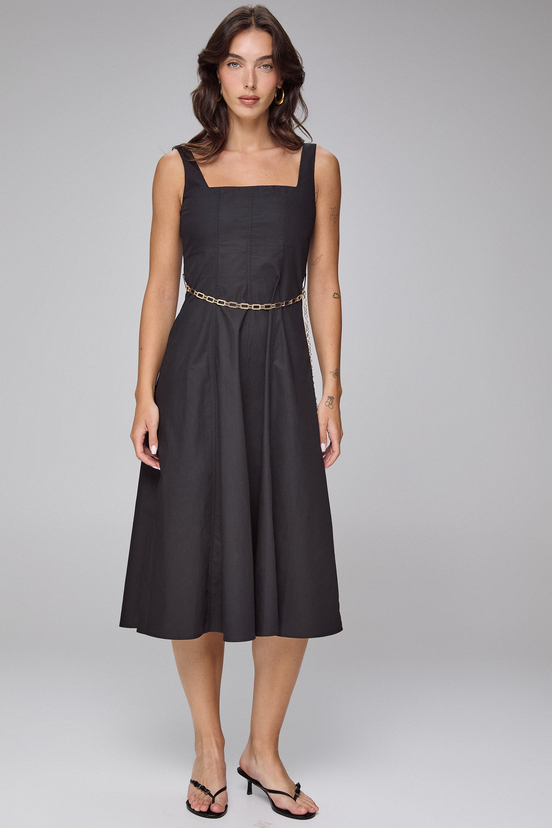 שמלת מקסי חגורת זהב