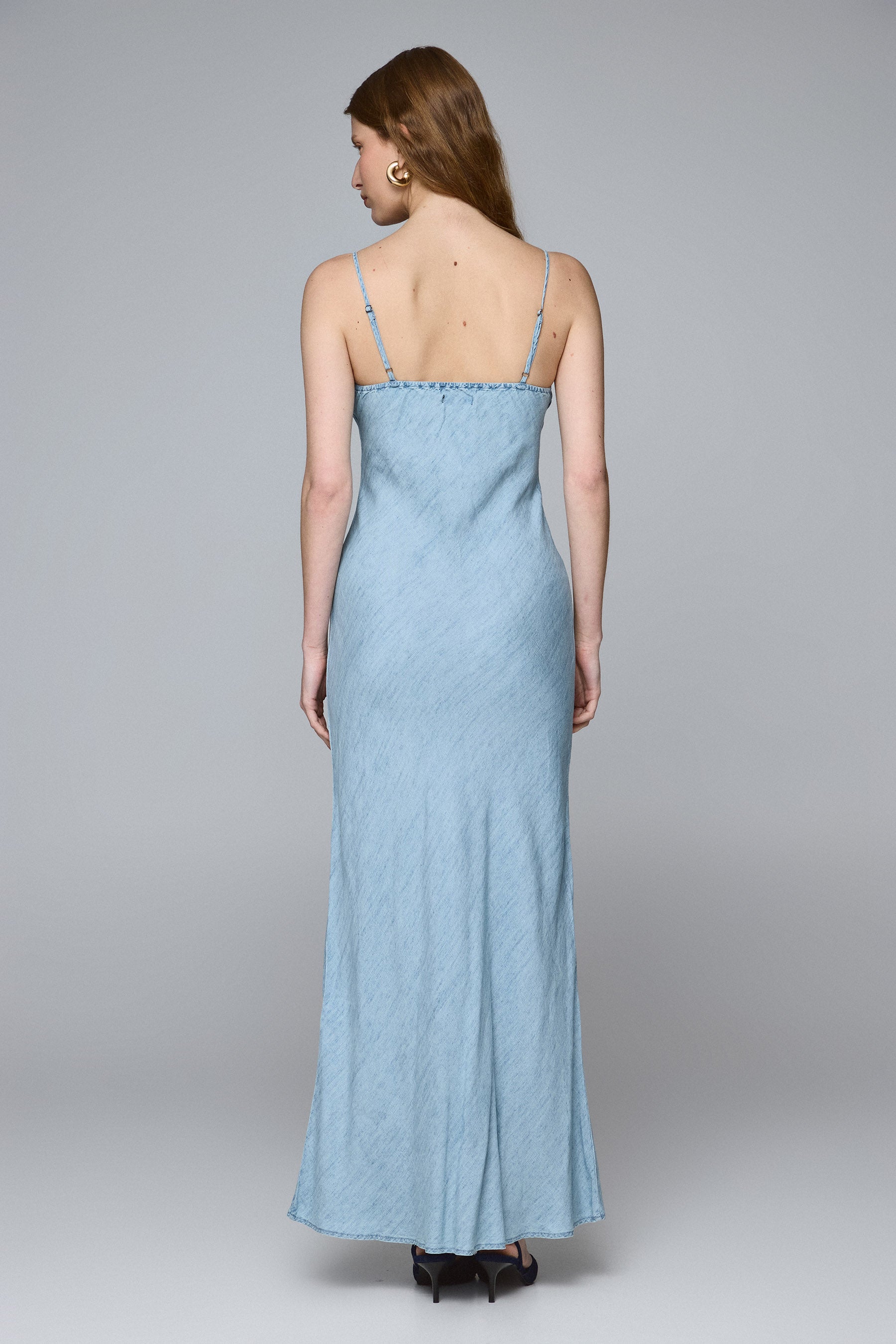 שמלת אינדיגו אלכסונית