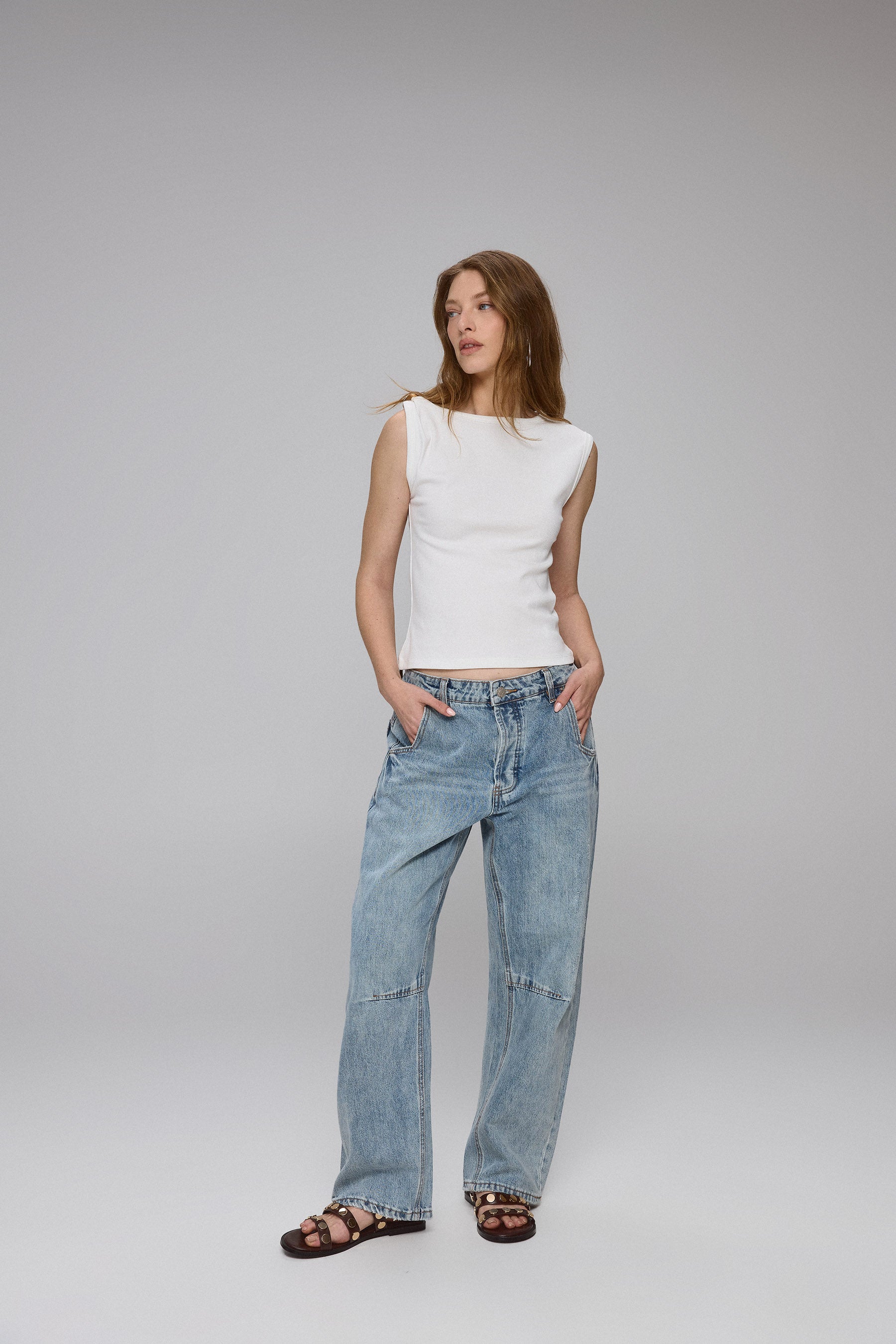 חולצת ריב עם אבזם