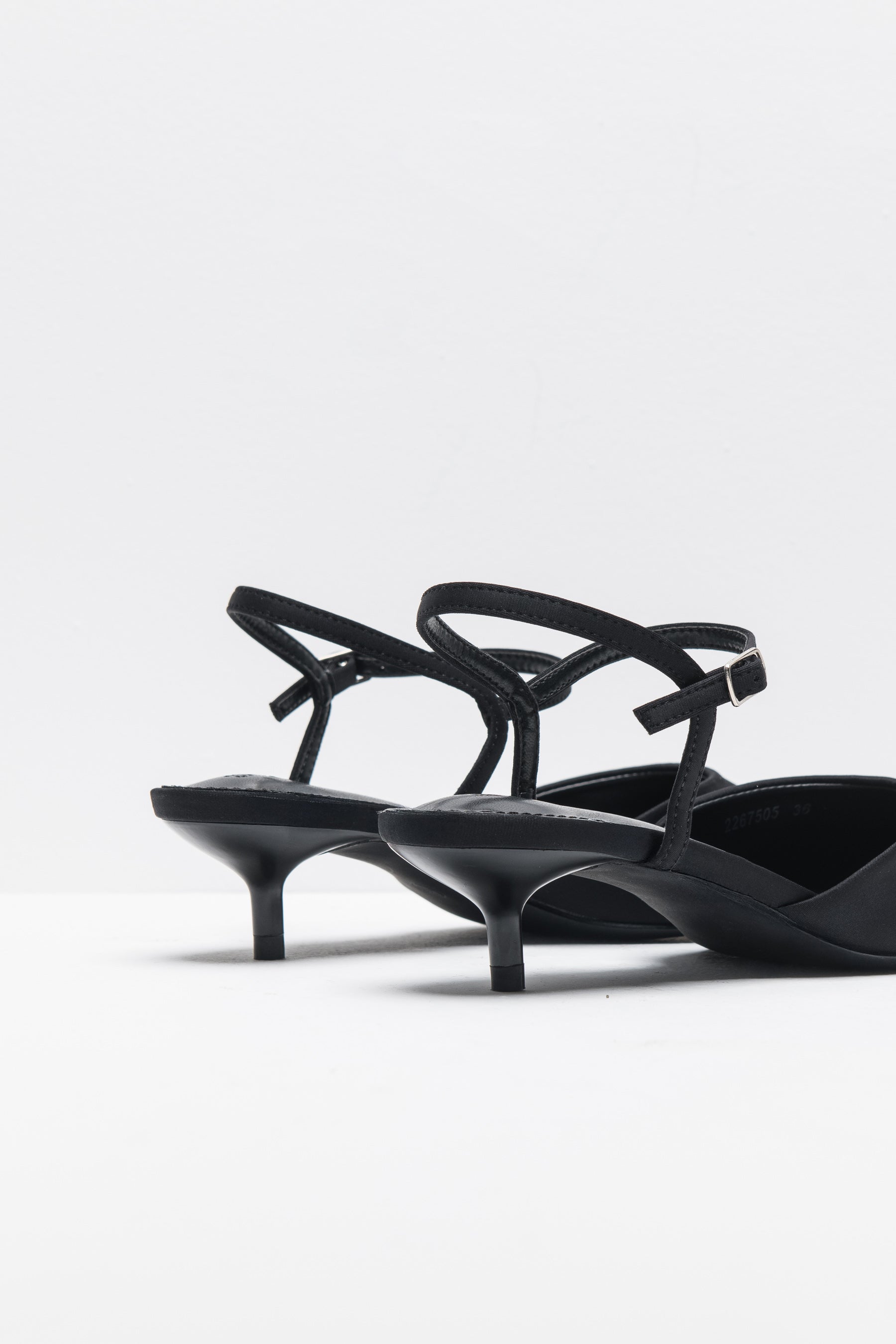 נעל עקב סטפני