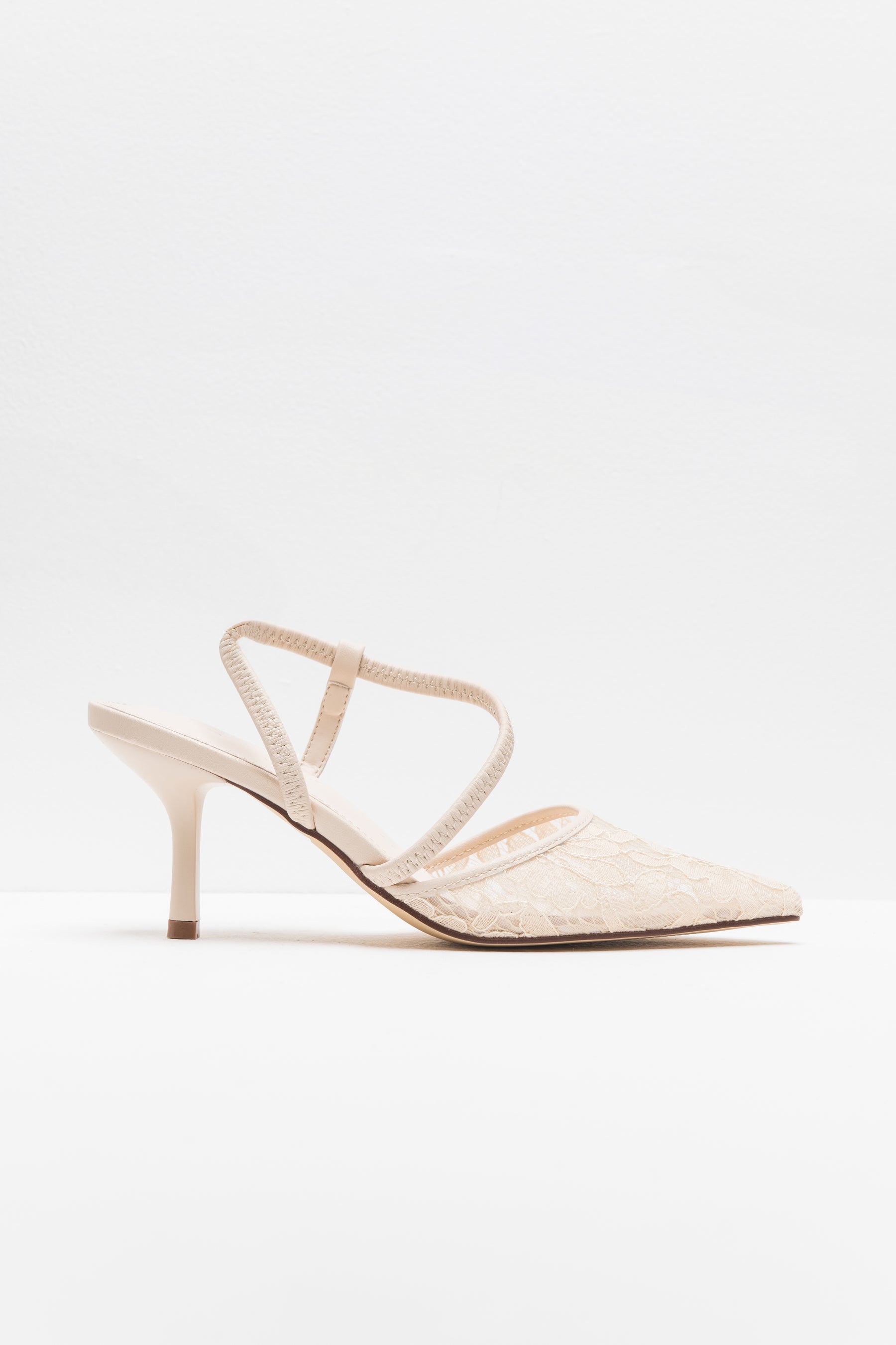 נעלי עקב ג'יזל