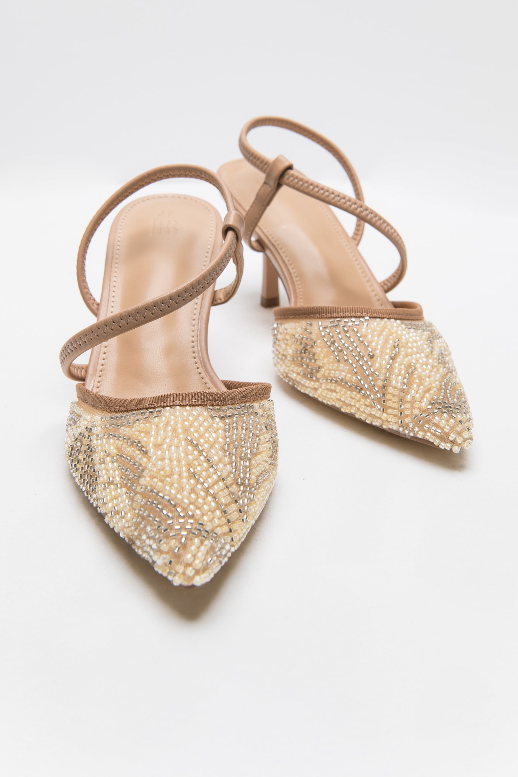 נעלי עקב ג'יזל