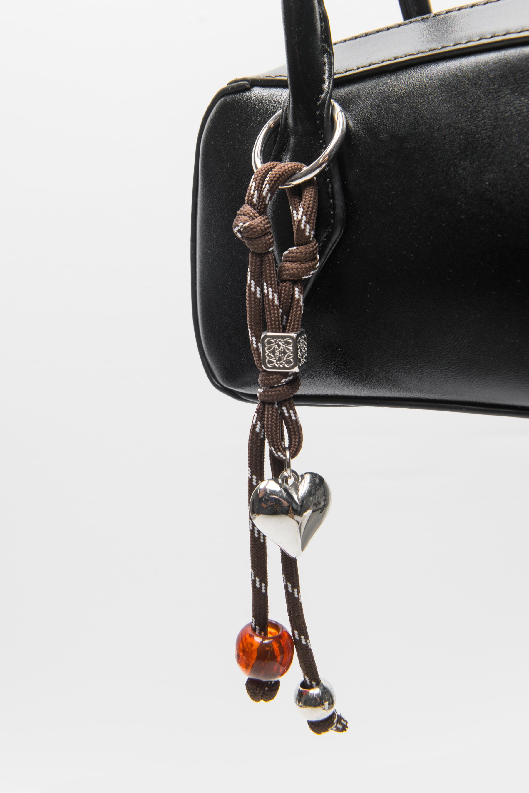 תיק באגט צ'ארם