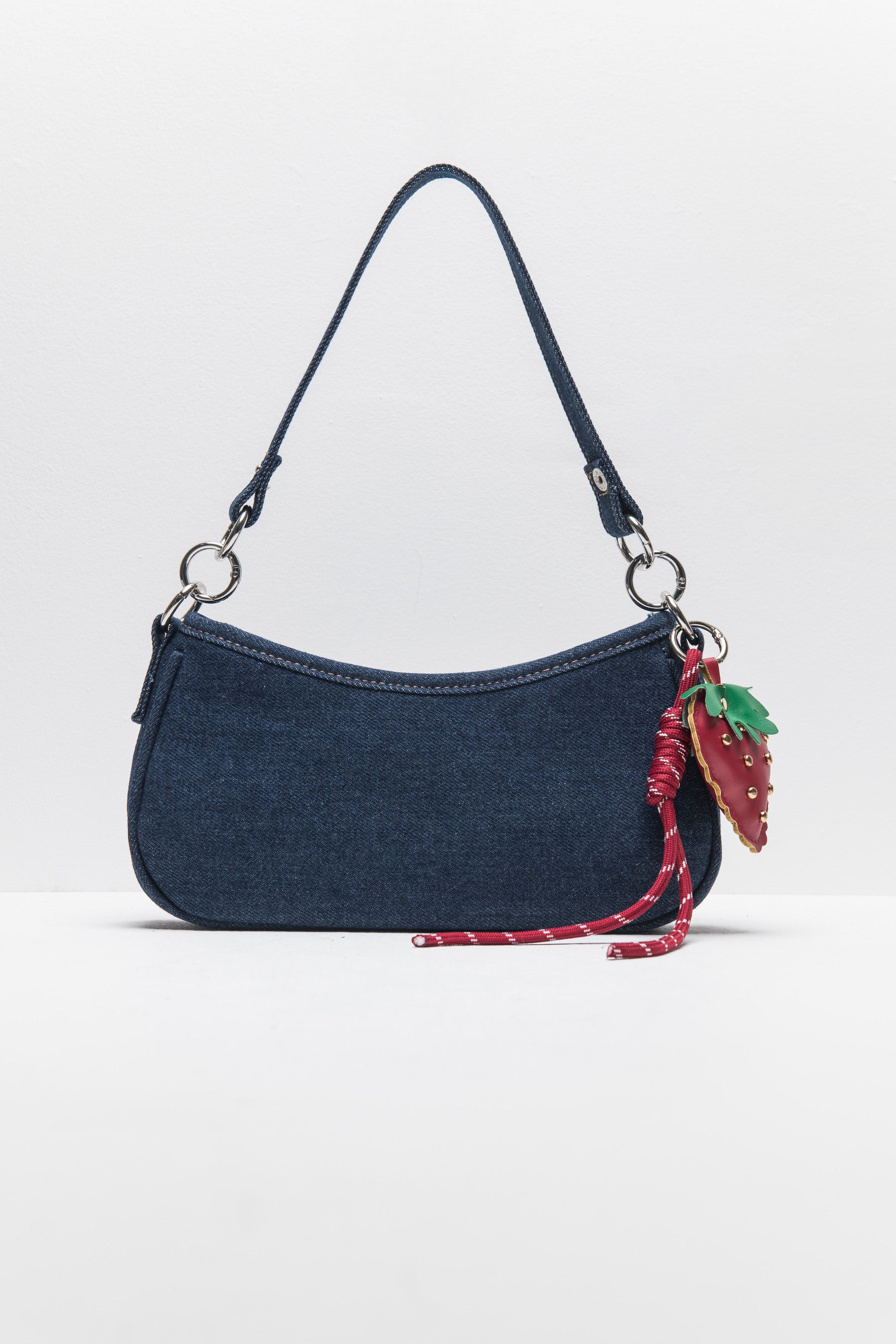 תיק- ברי ג'ינס