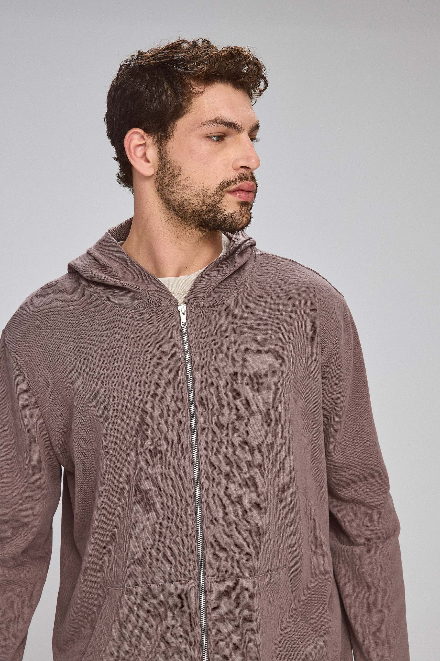 טי מאיו זיפר