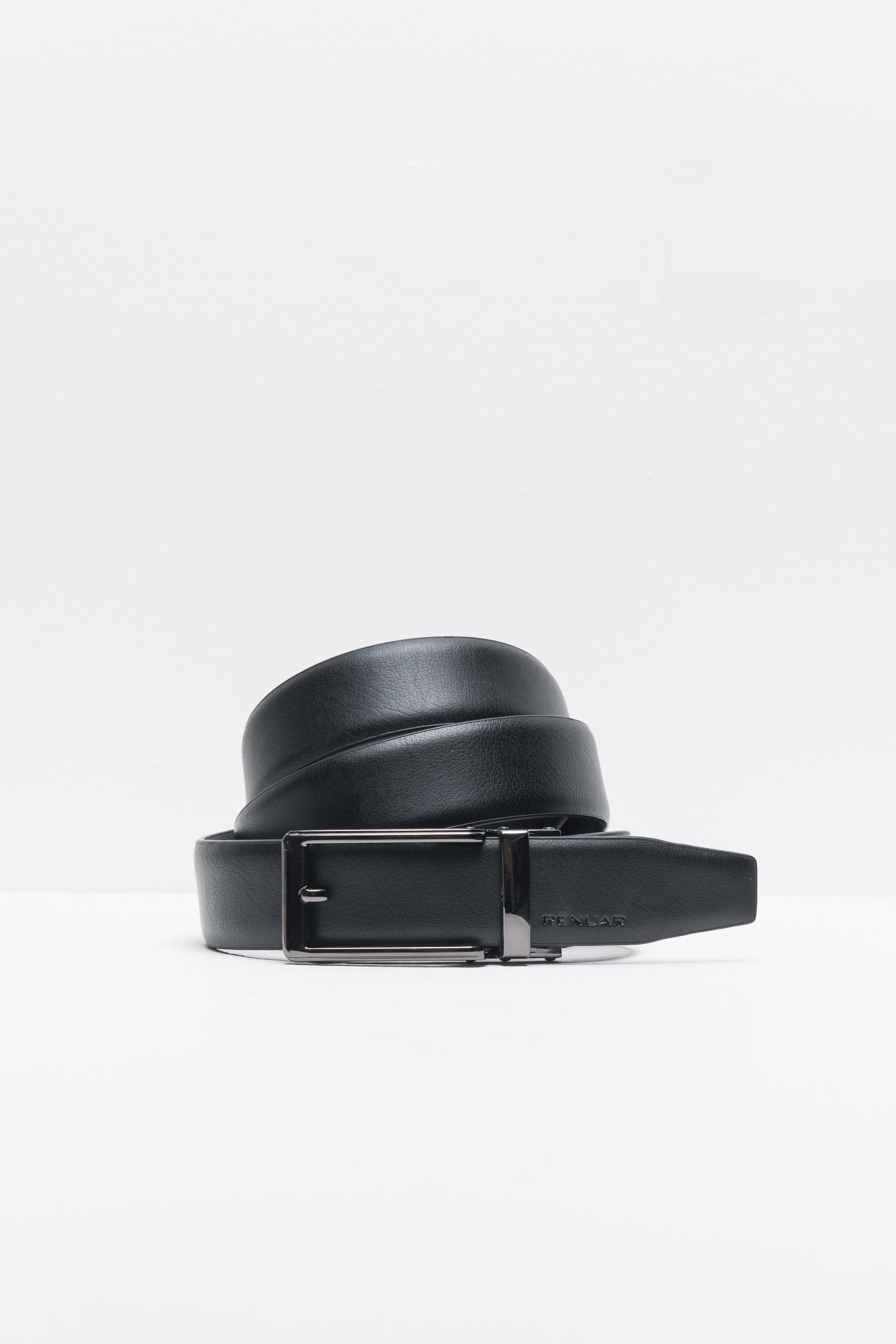 חגורת עור אבזם מושחר