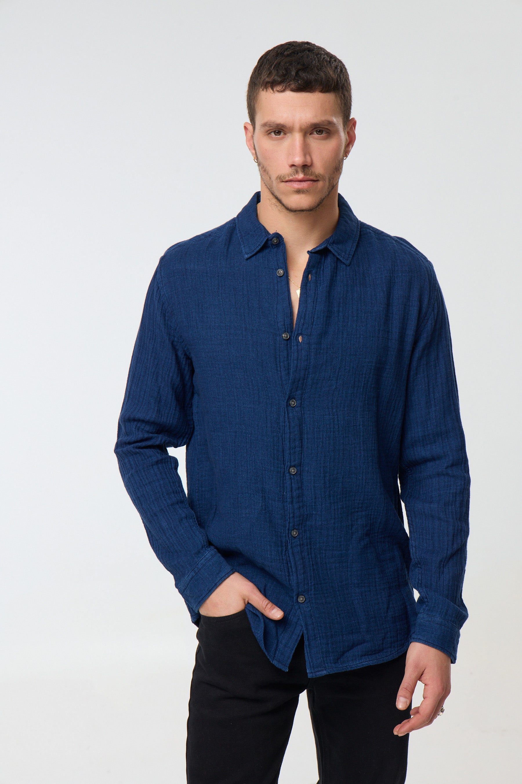 חולצת אינדיגו