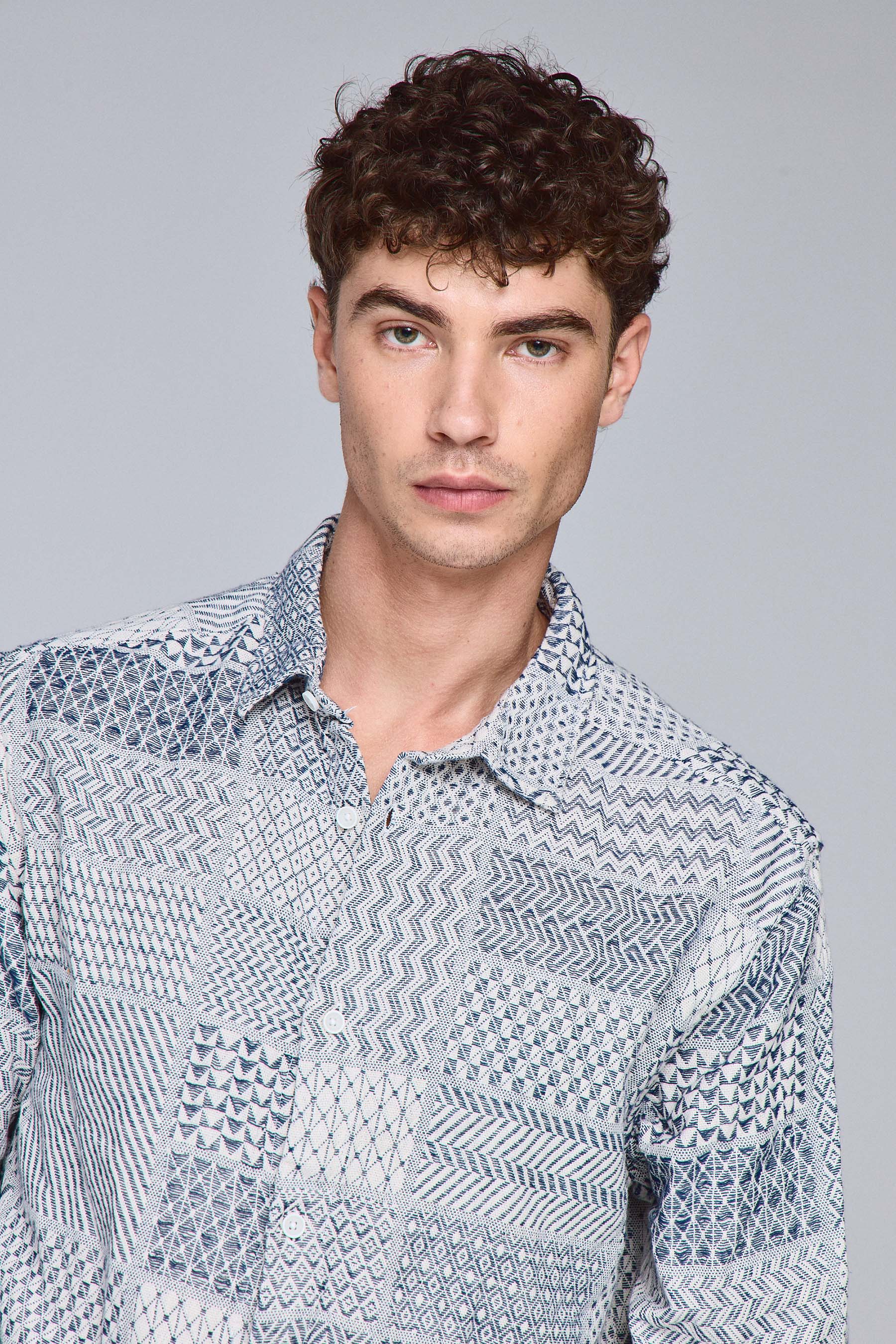 חולצת ג'קארד