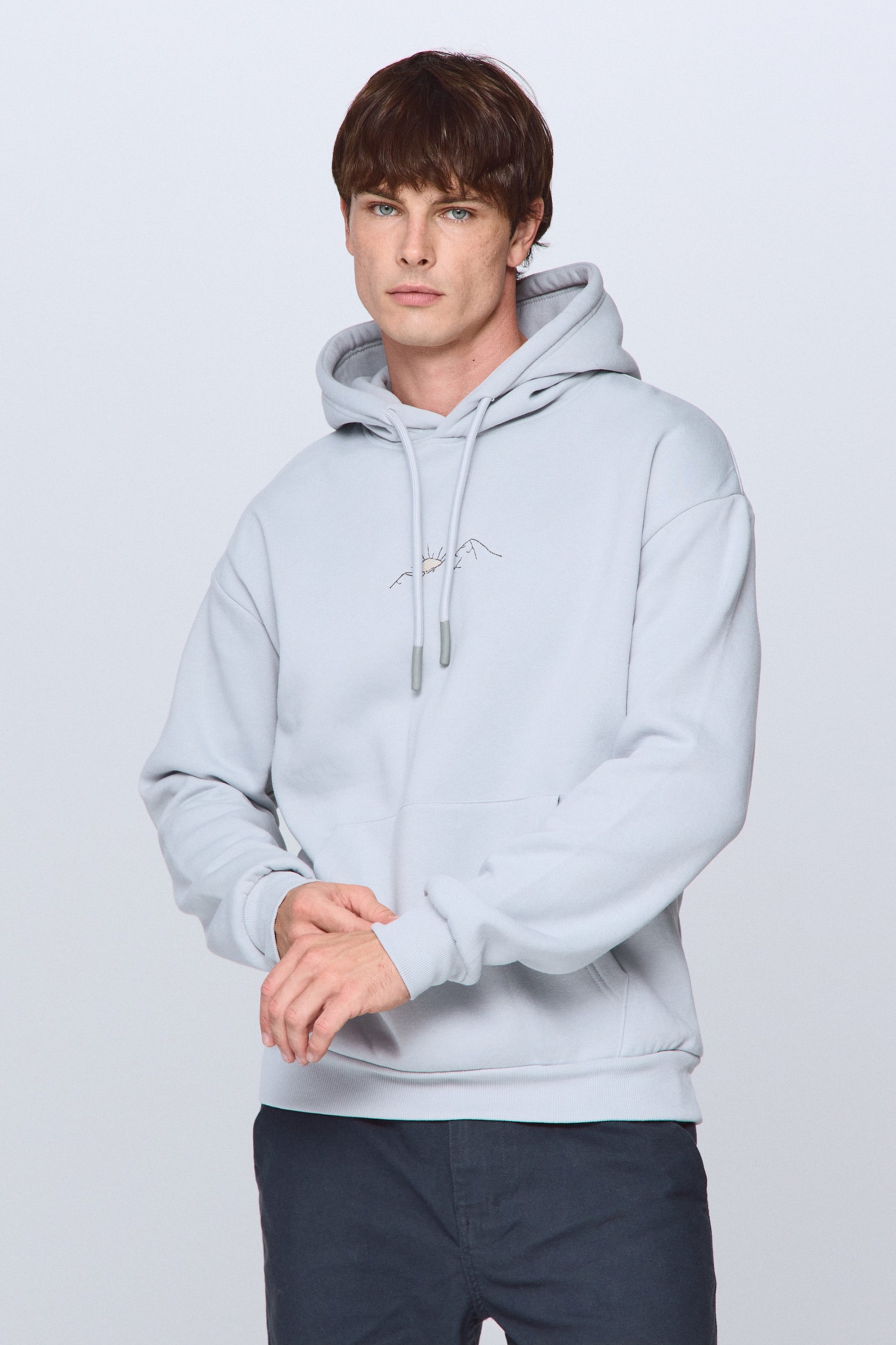 סווטשירט הרים