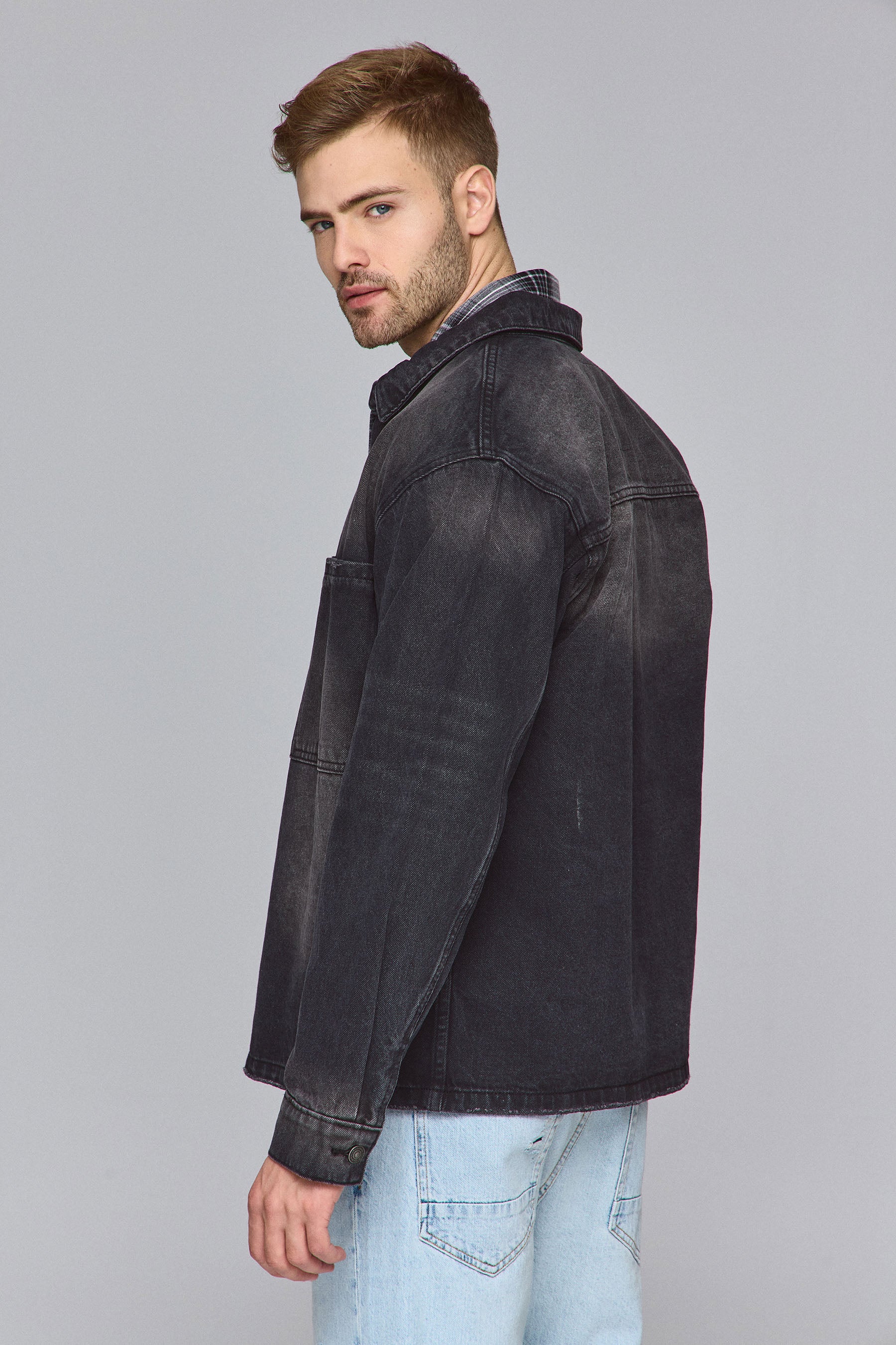 אוברשירט ג'ינס ג'קסון