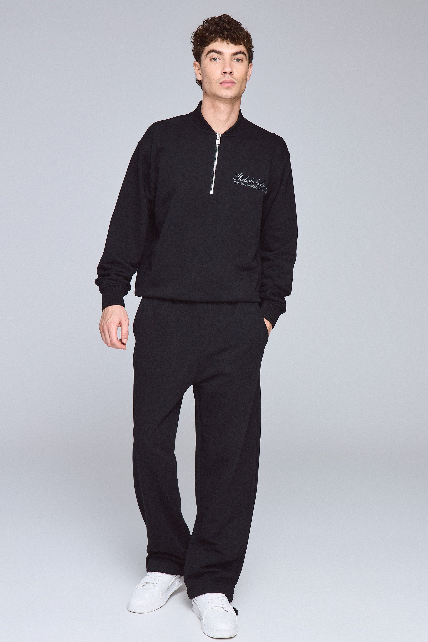 מכנסי סטודיו