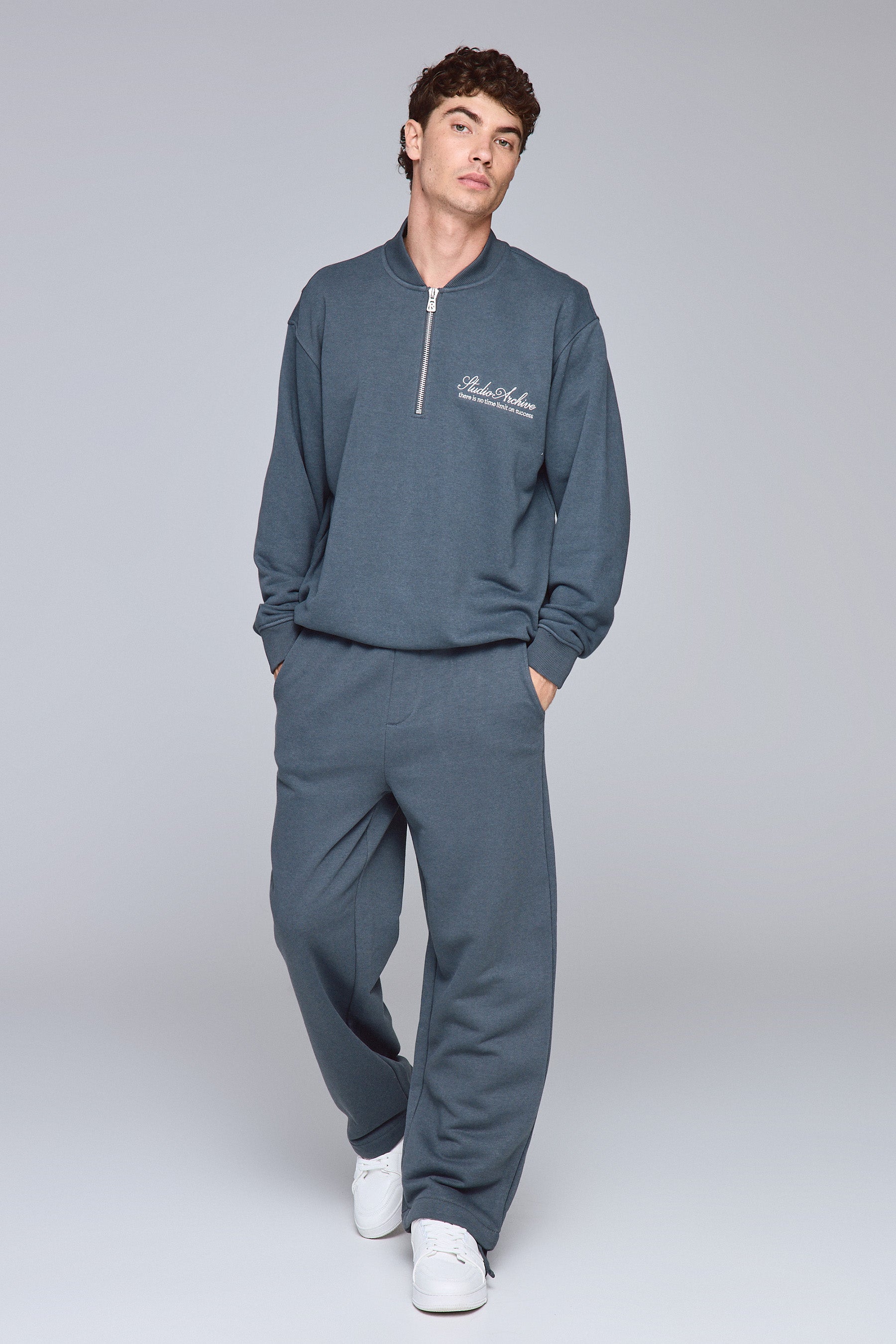 מכנסי סטודיו