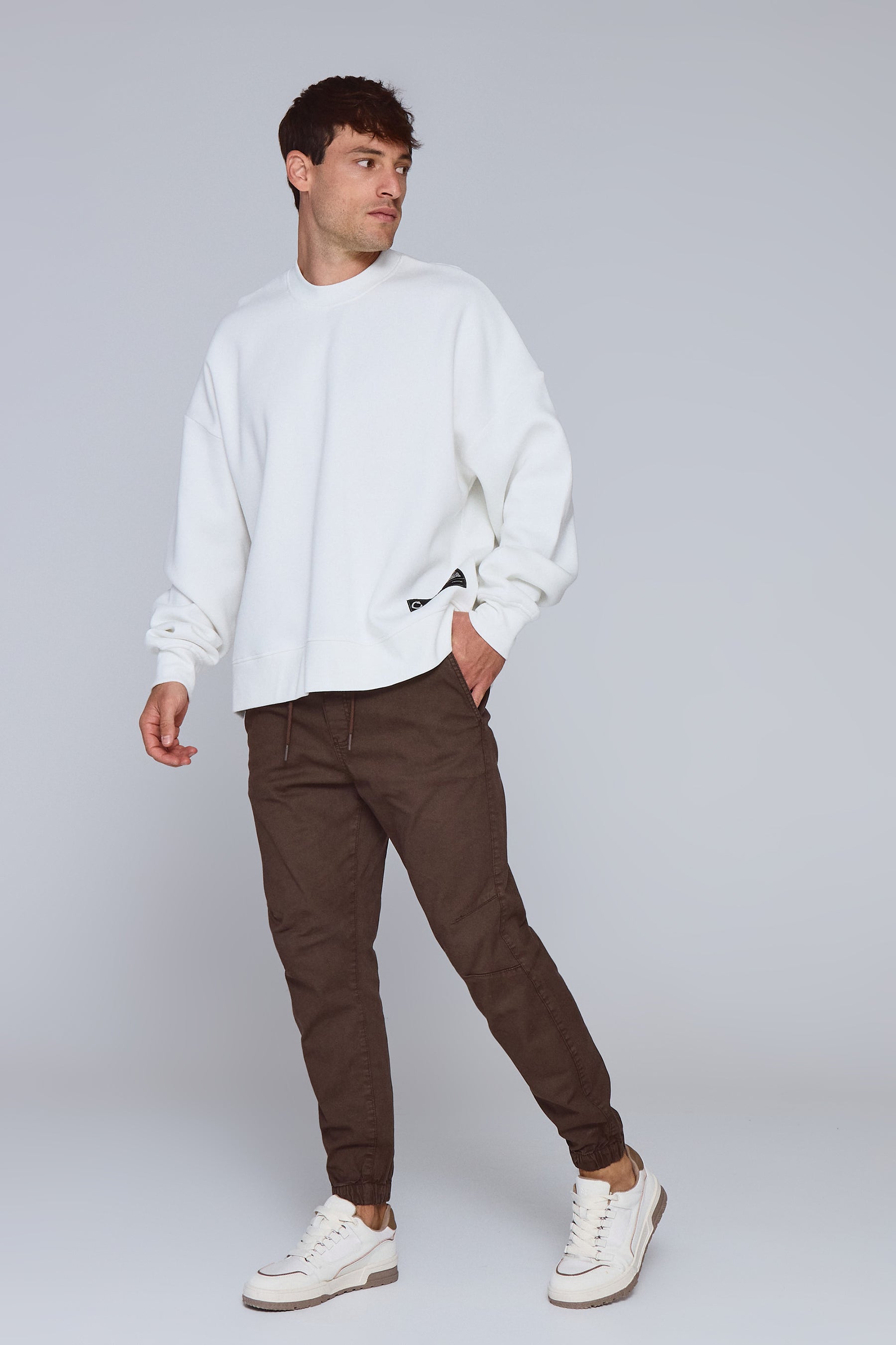 ג'ינס סימפל ג'וגר