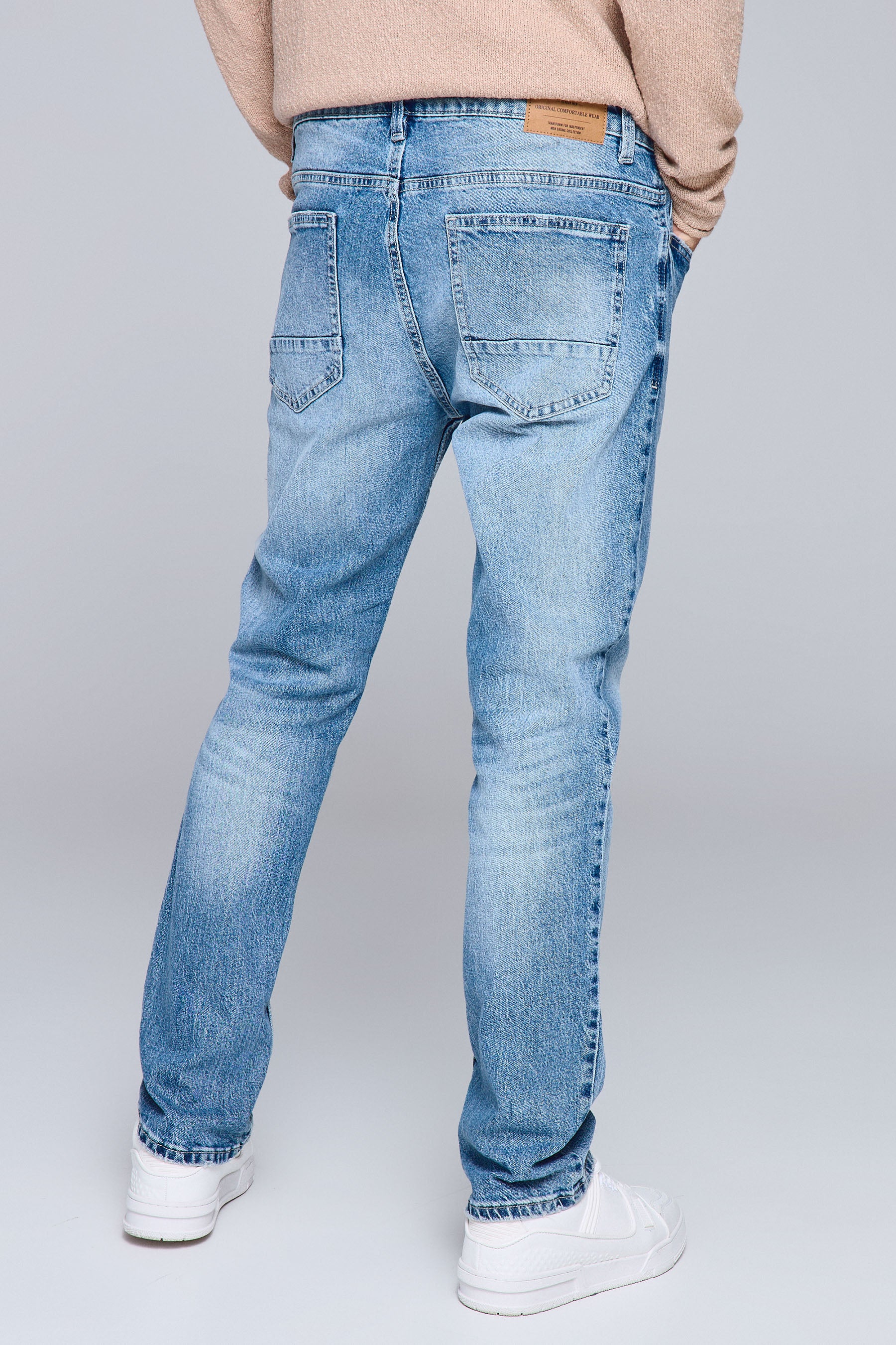 ג'ינס ניו אדג'