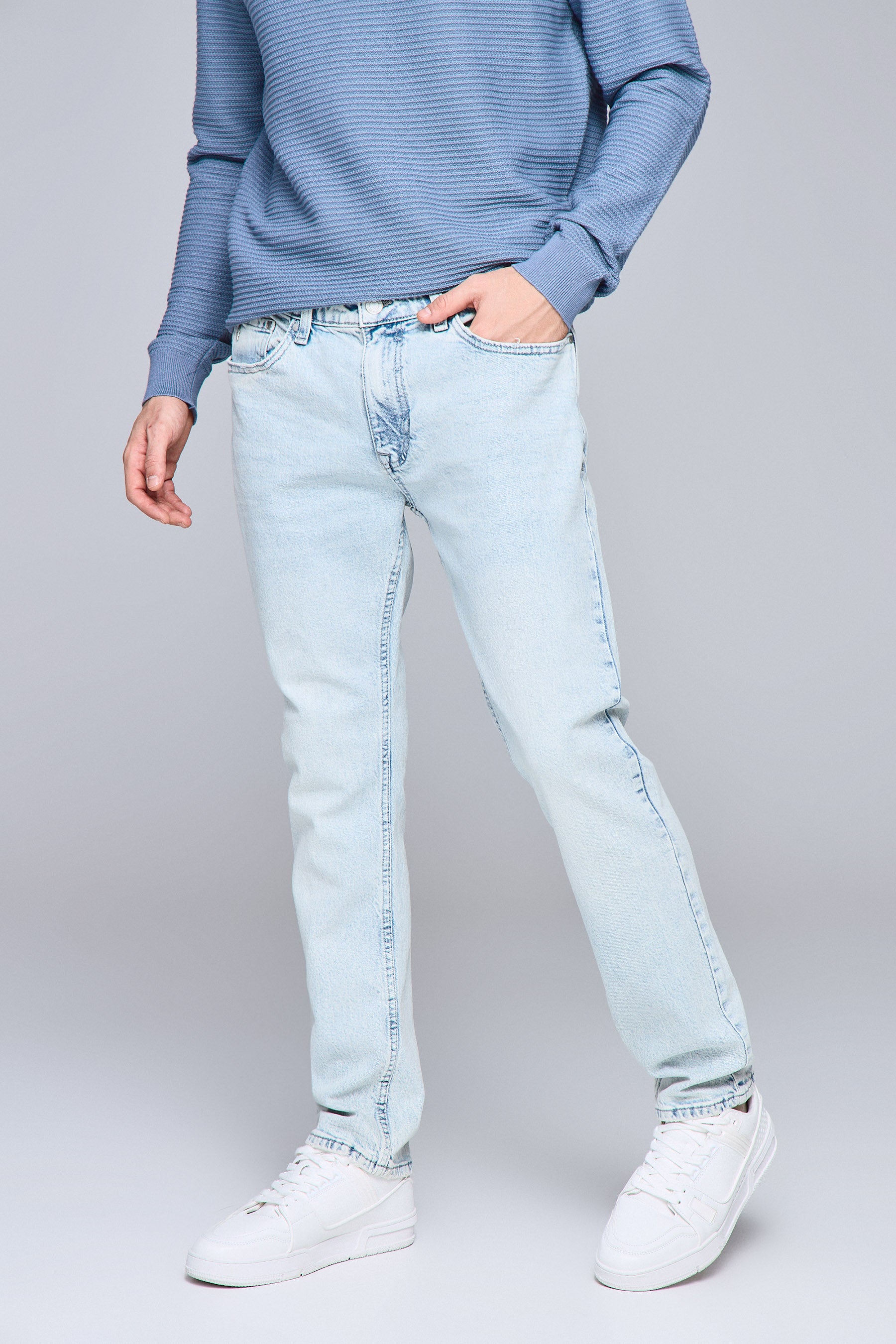 ג'ינס ניו אדג'