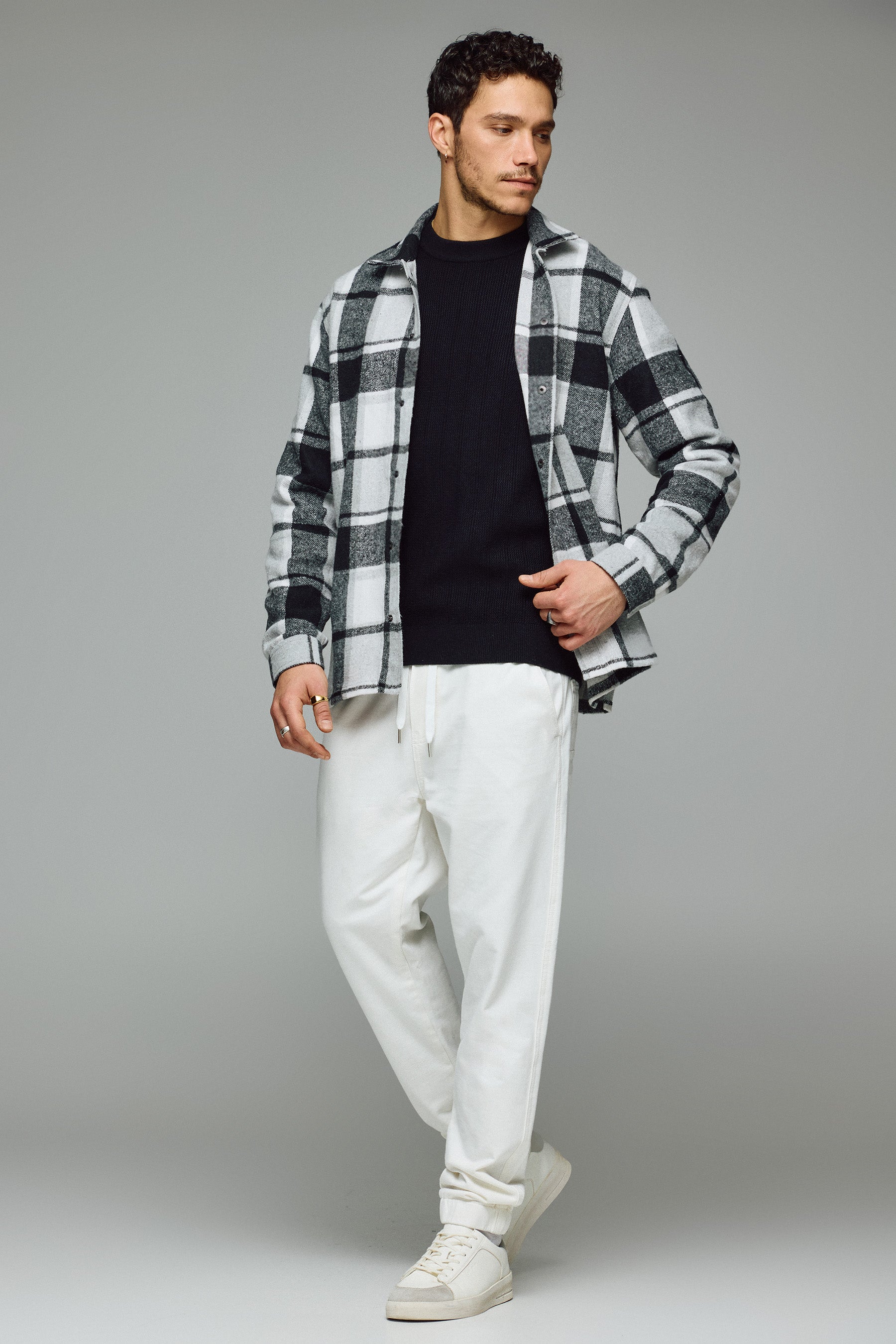 ג'ינס וויקנד ג'וגר