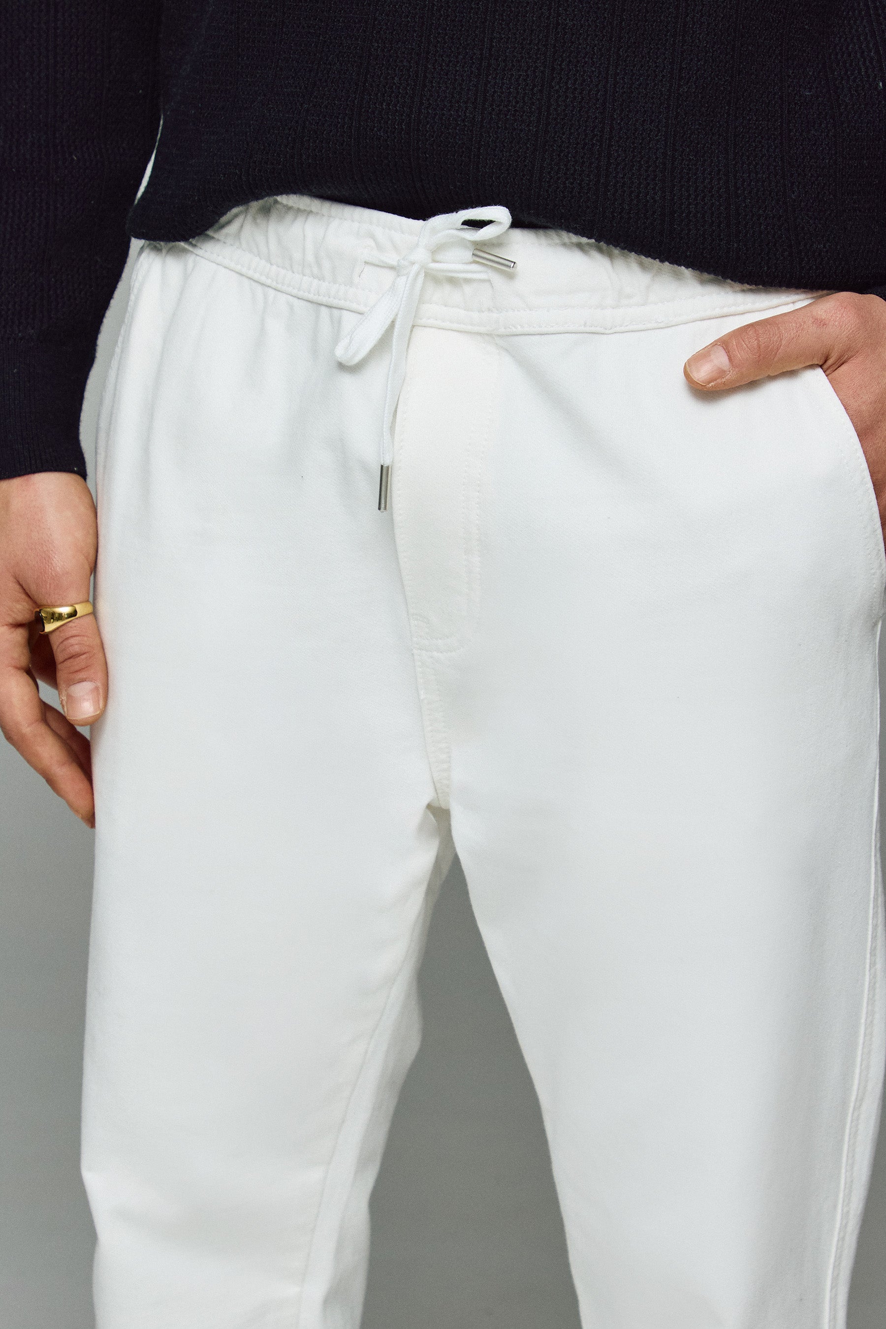 ג'ינס וויקנד ג'וגר