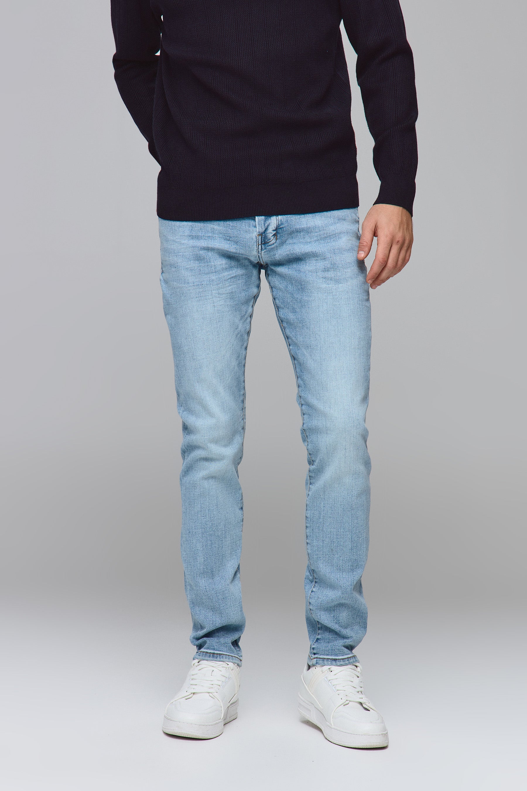 ג'ינס מאדוק טופ