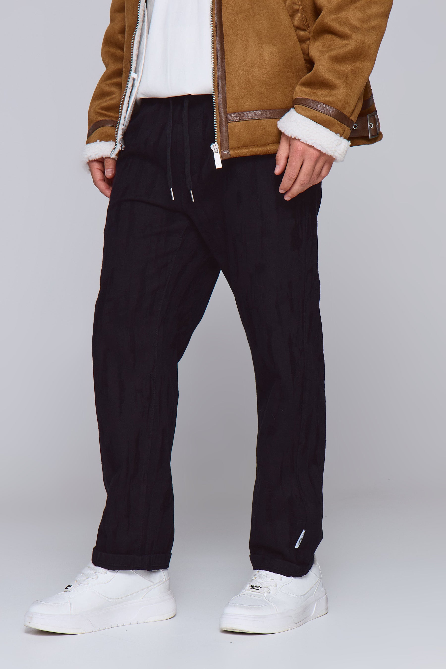 ג'ינס ג'אקרד קולור