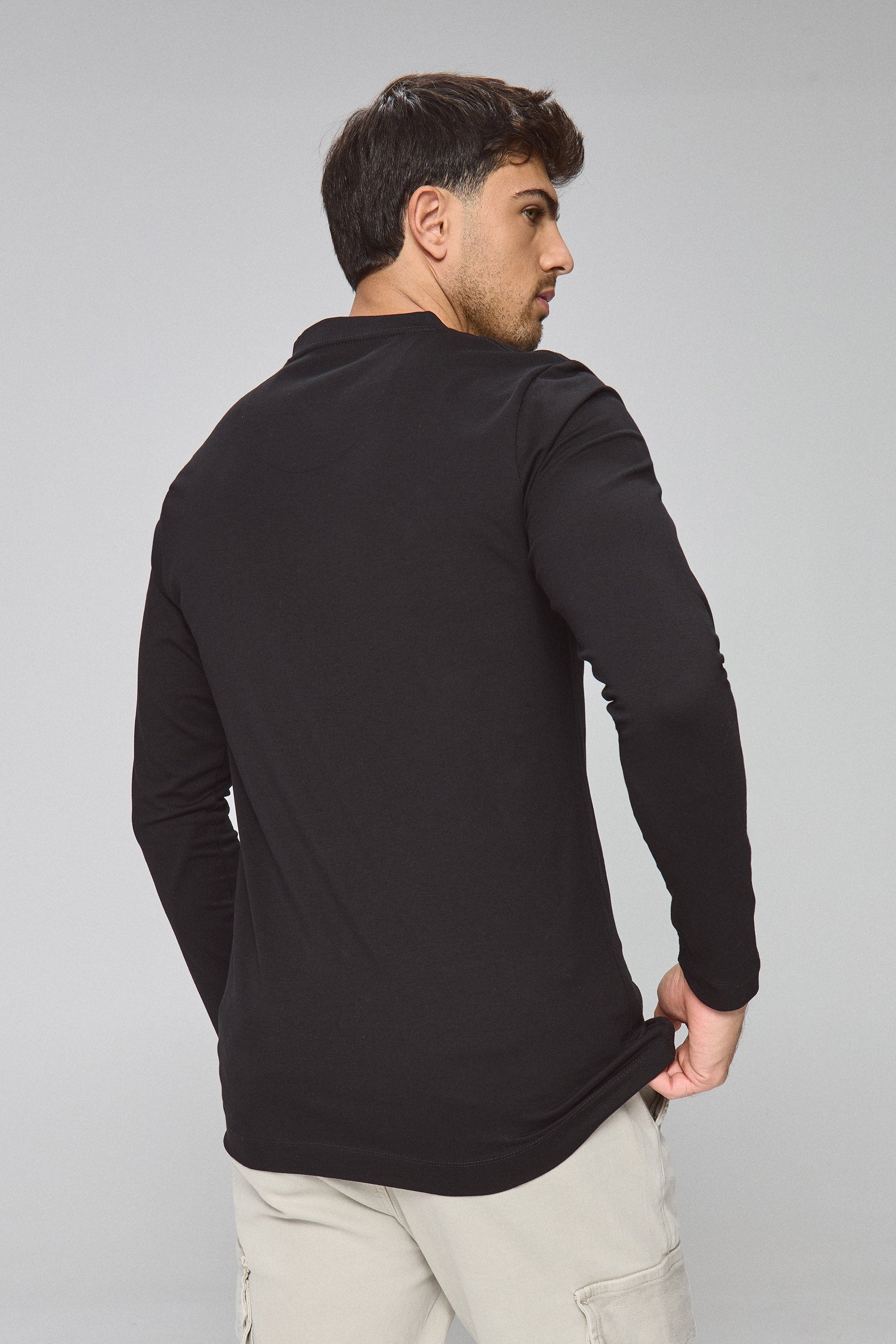 טי וי בייסיק ארוך