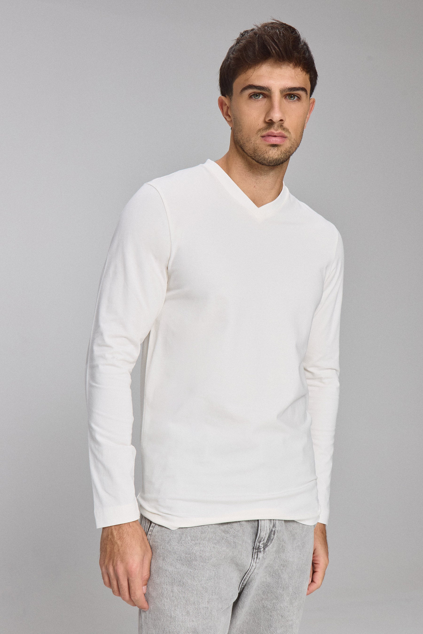 טי וי בייסיק ארוך