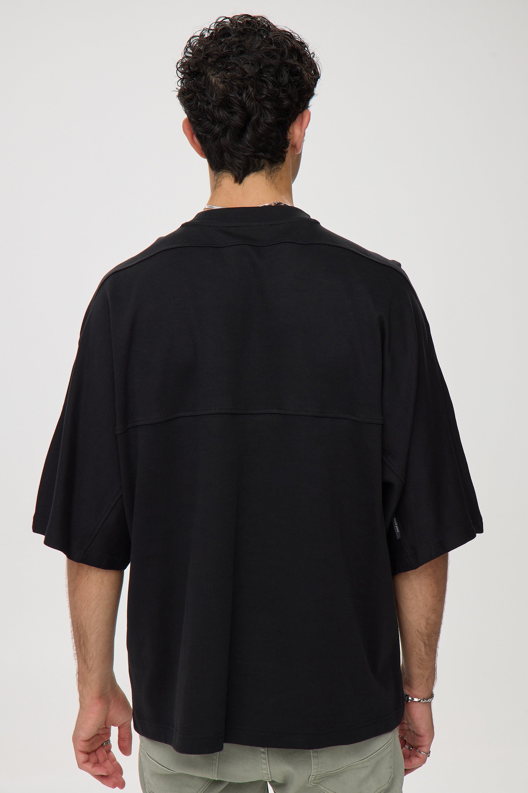 טי חתך ריליס