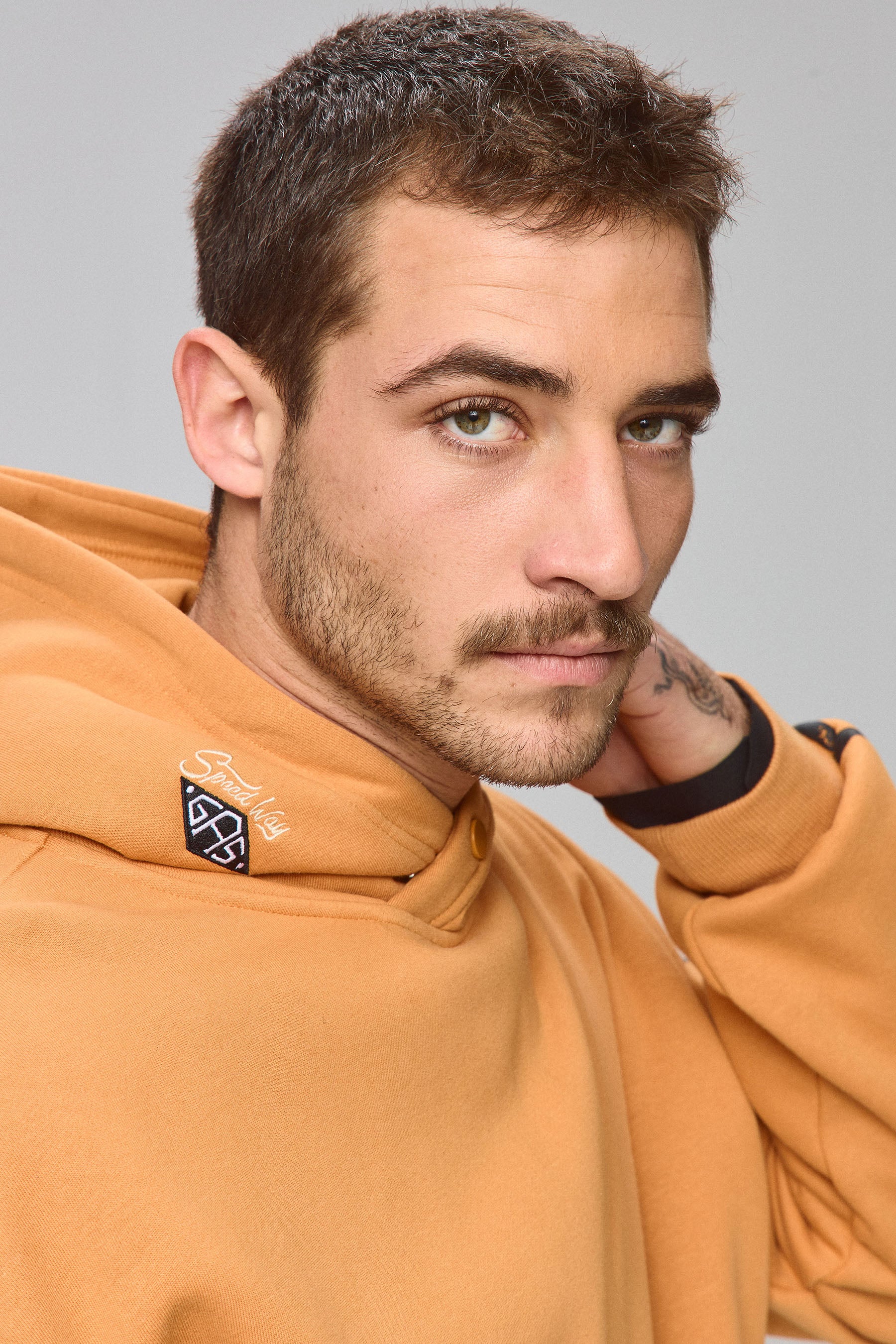 סווטשירט לג'נד