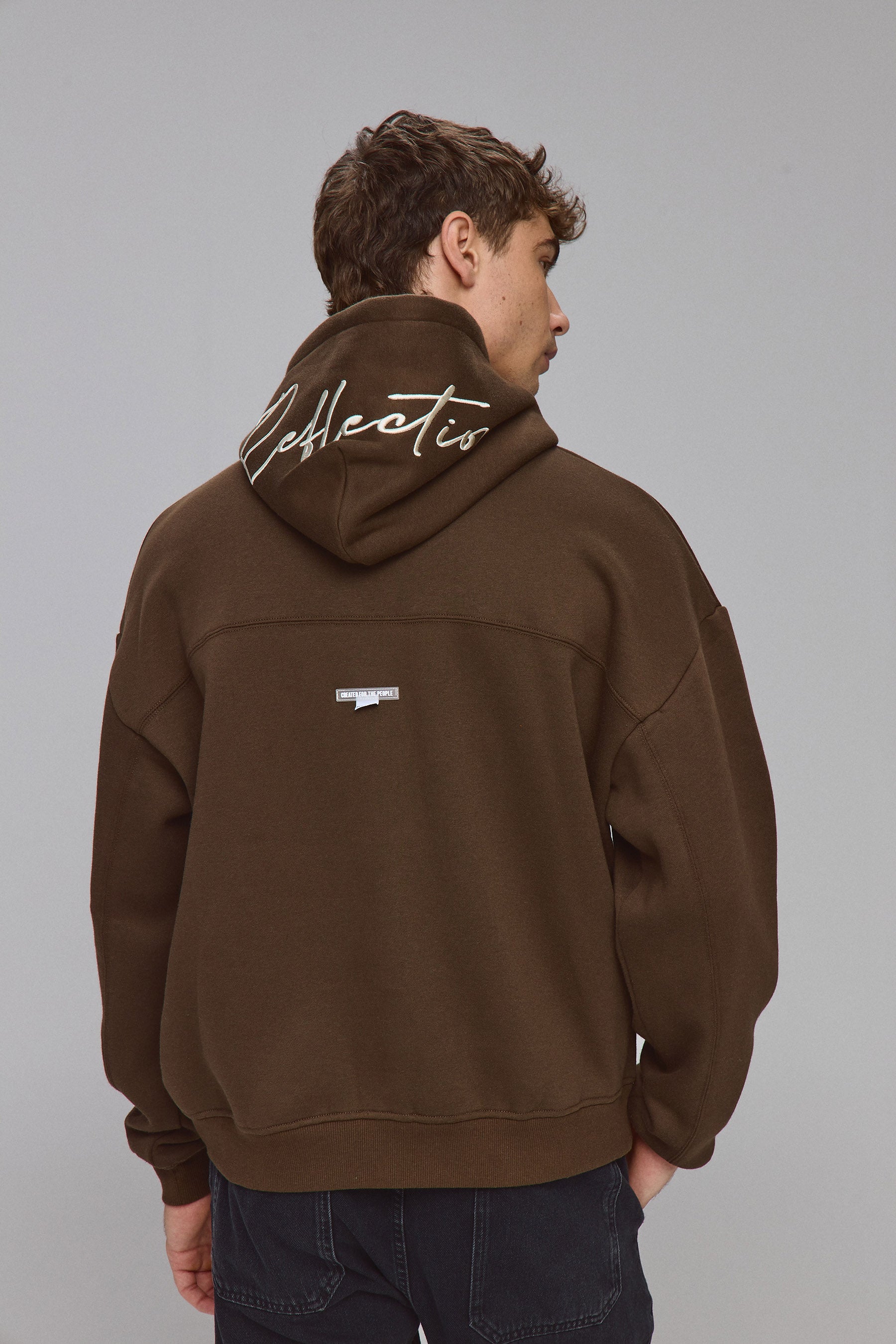 סווטשירט רוקי