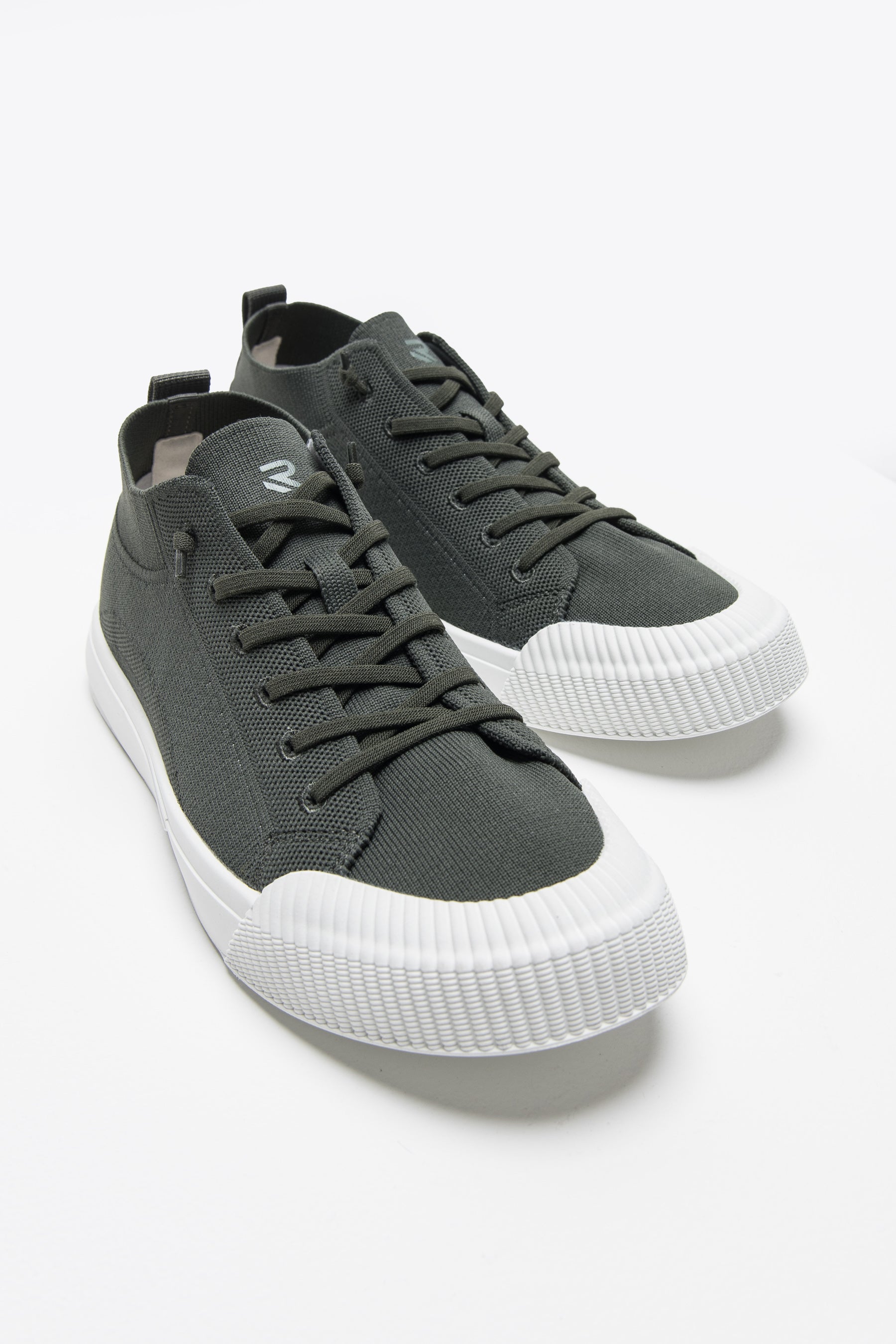 סניקרס וואן