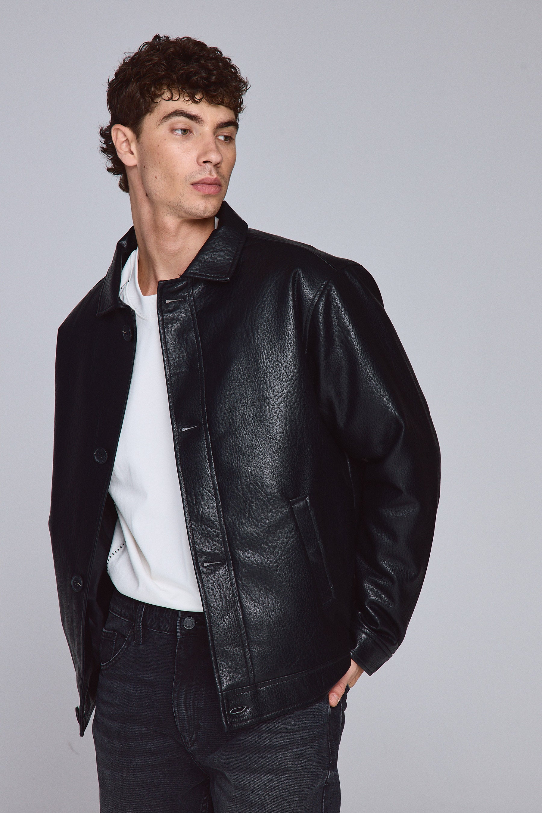 ג'קט קרוסבי