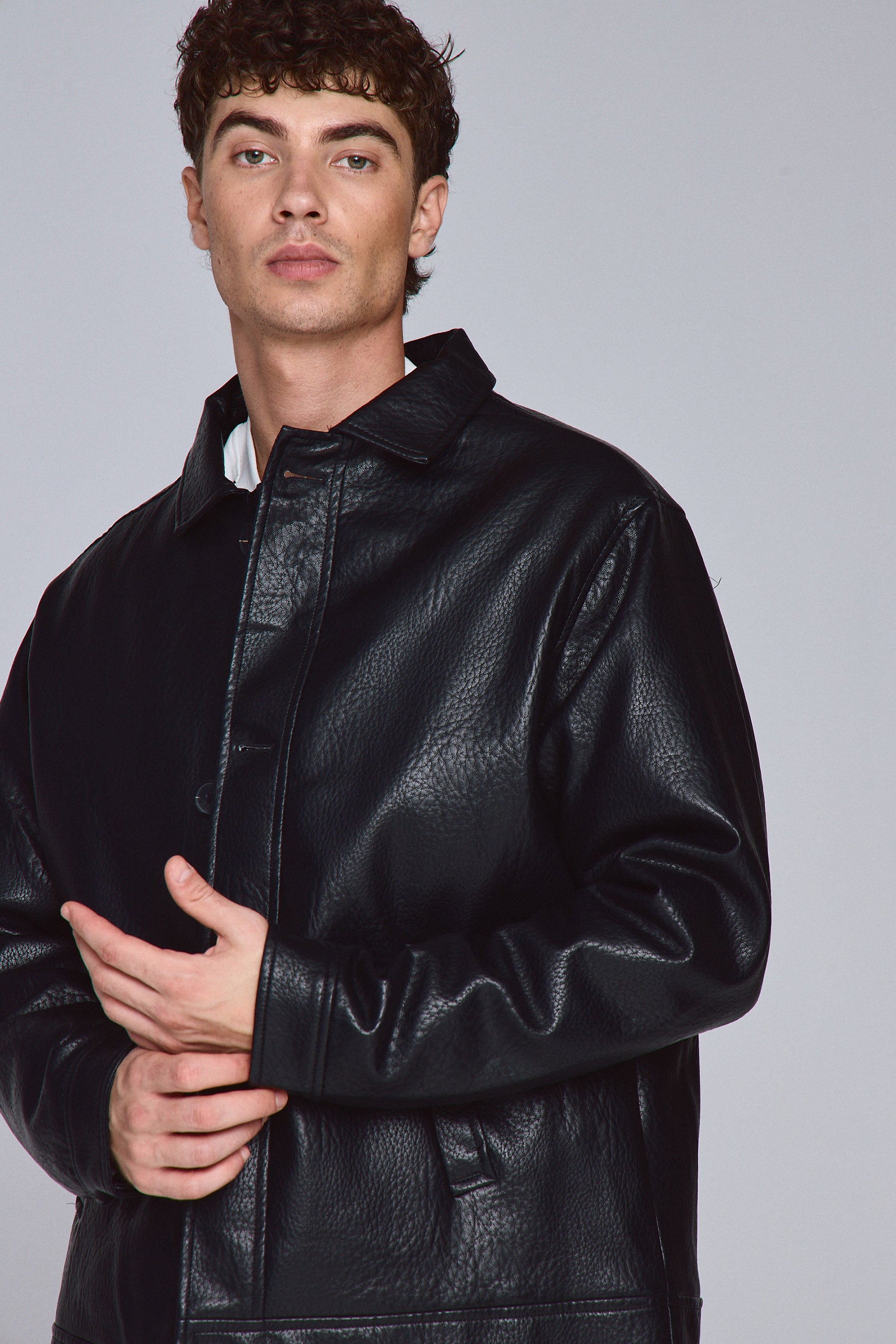 ג'קט קרוסבי