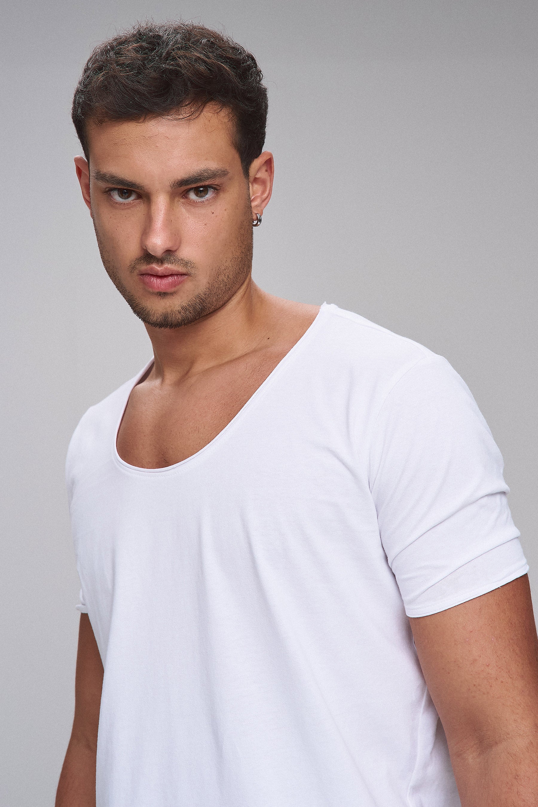טי בייסיק הירו