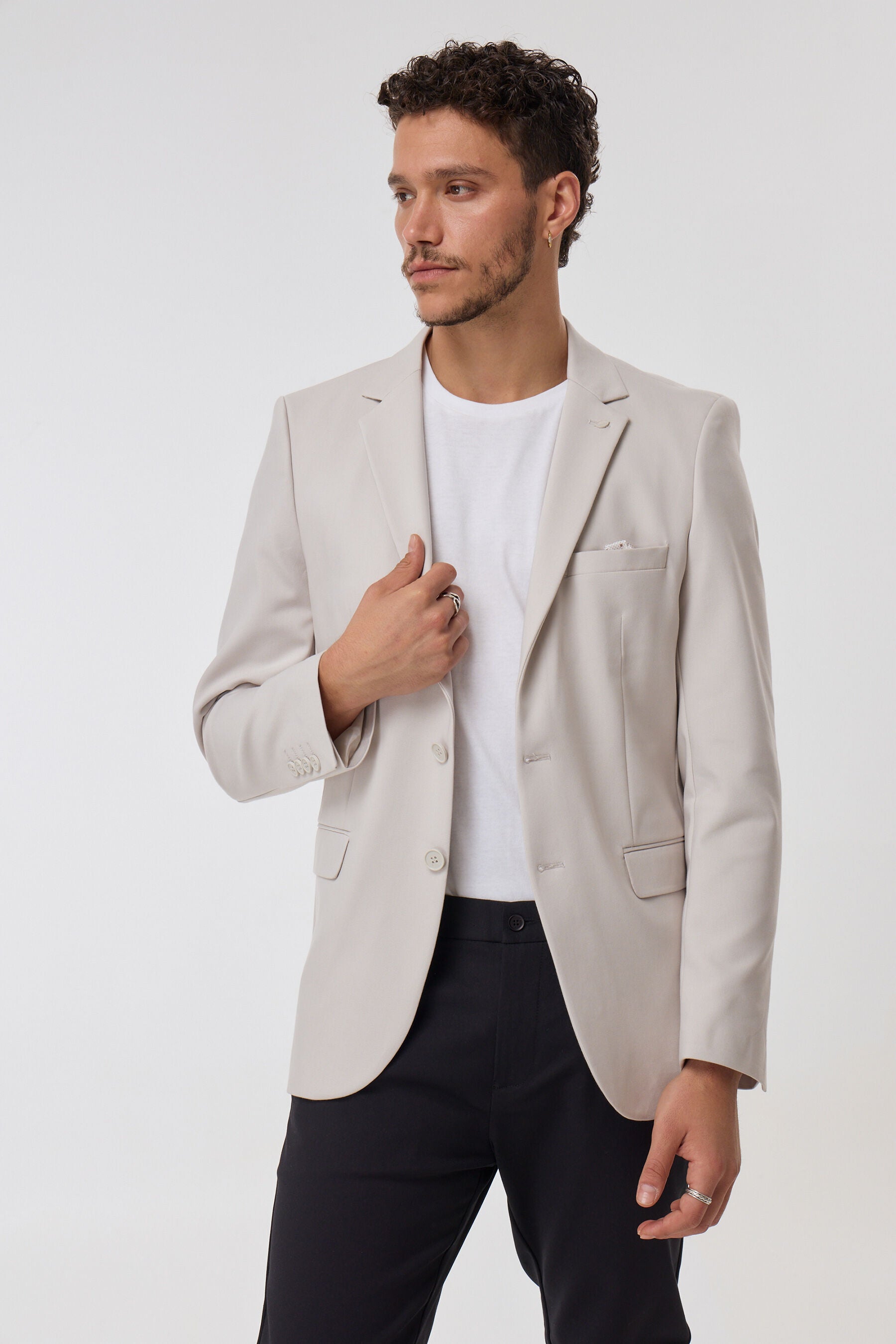 ג'קט מלוכה קרם