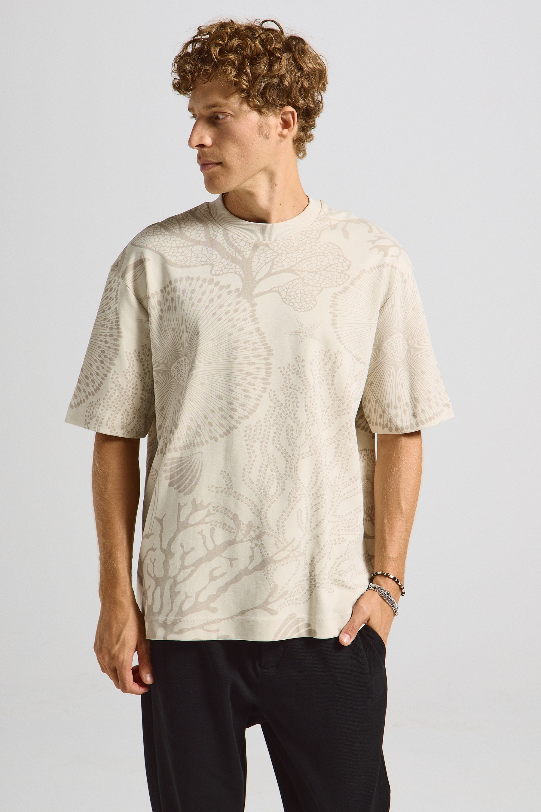 טישירט אול אובר