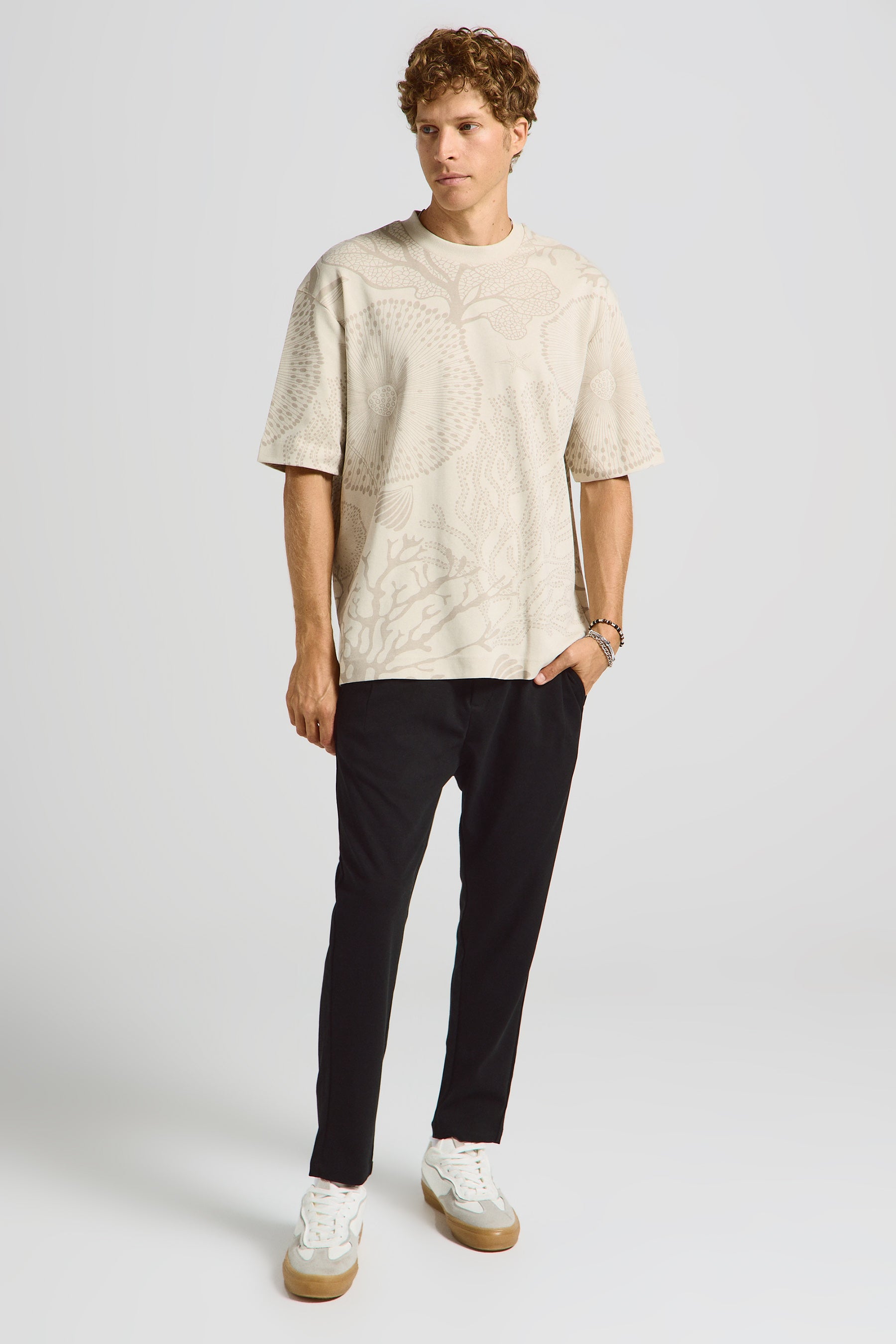 טישירט אול אובר