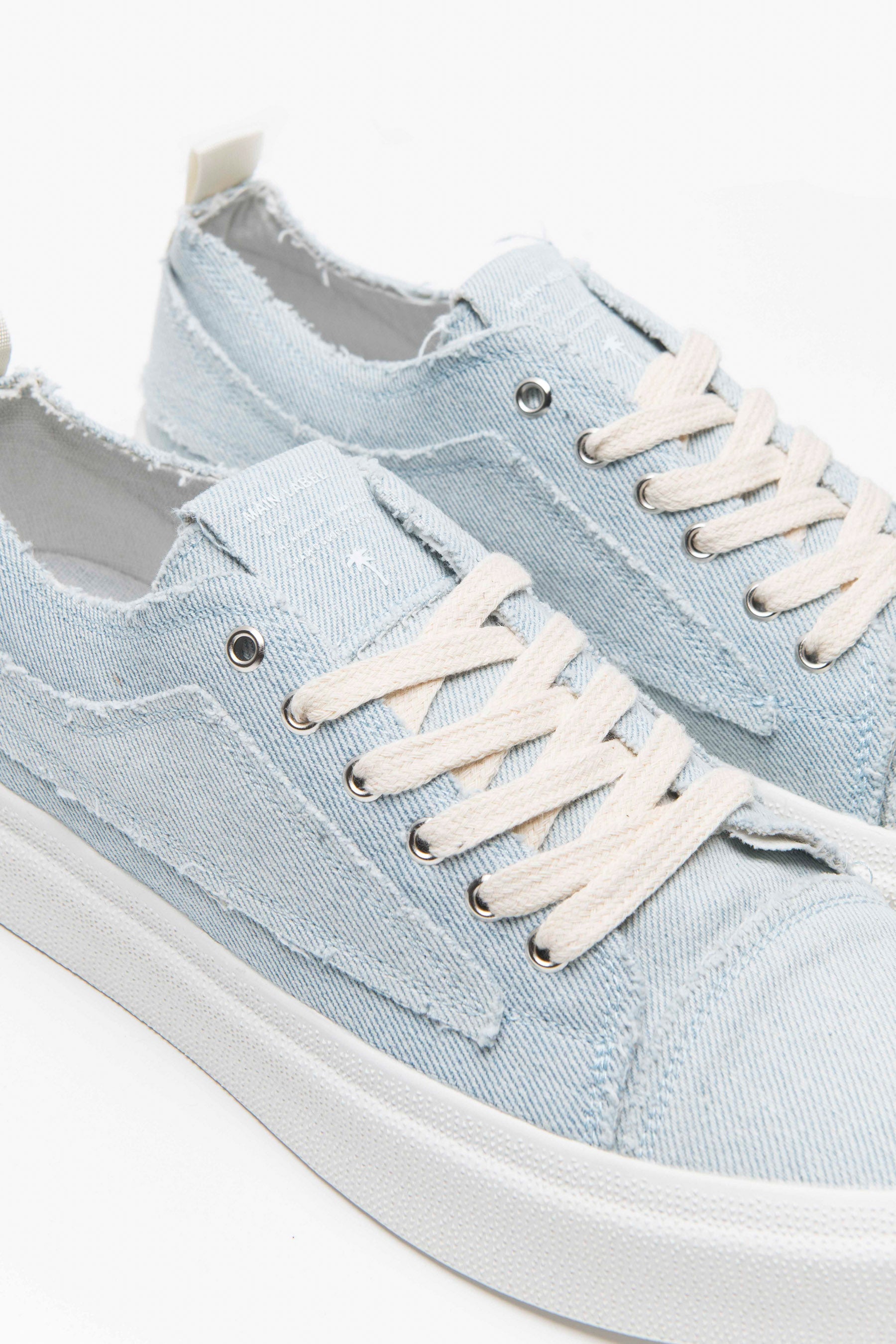 סניקרס ג'וגר