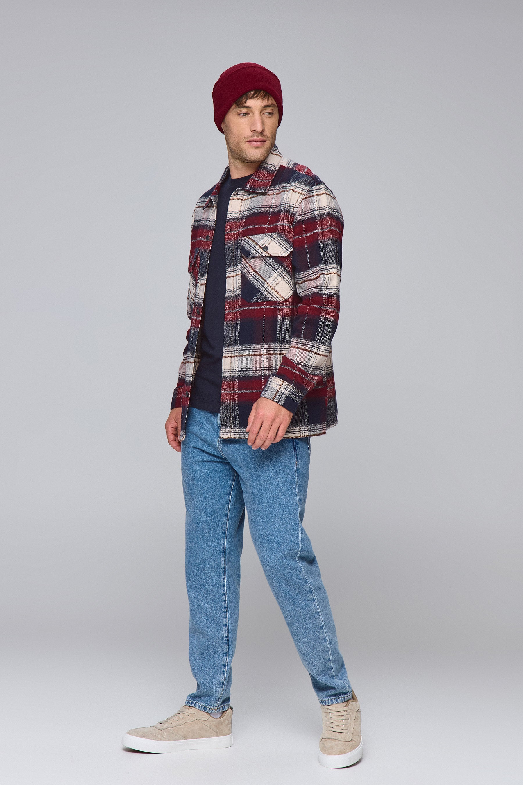 אוברשירט קלאב