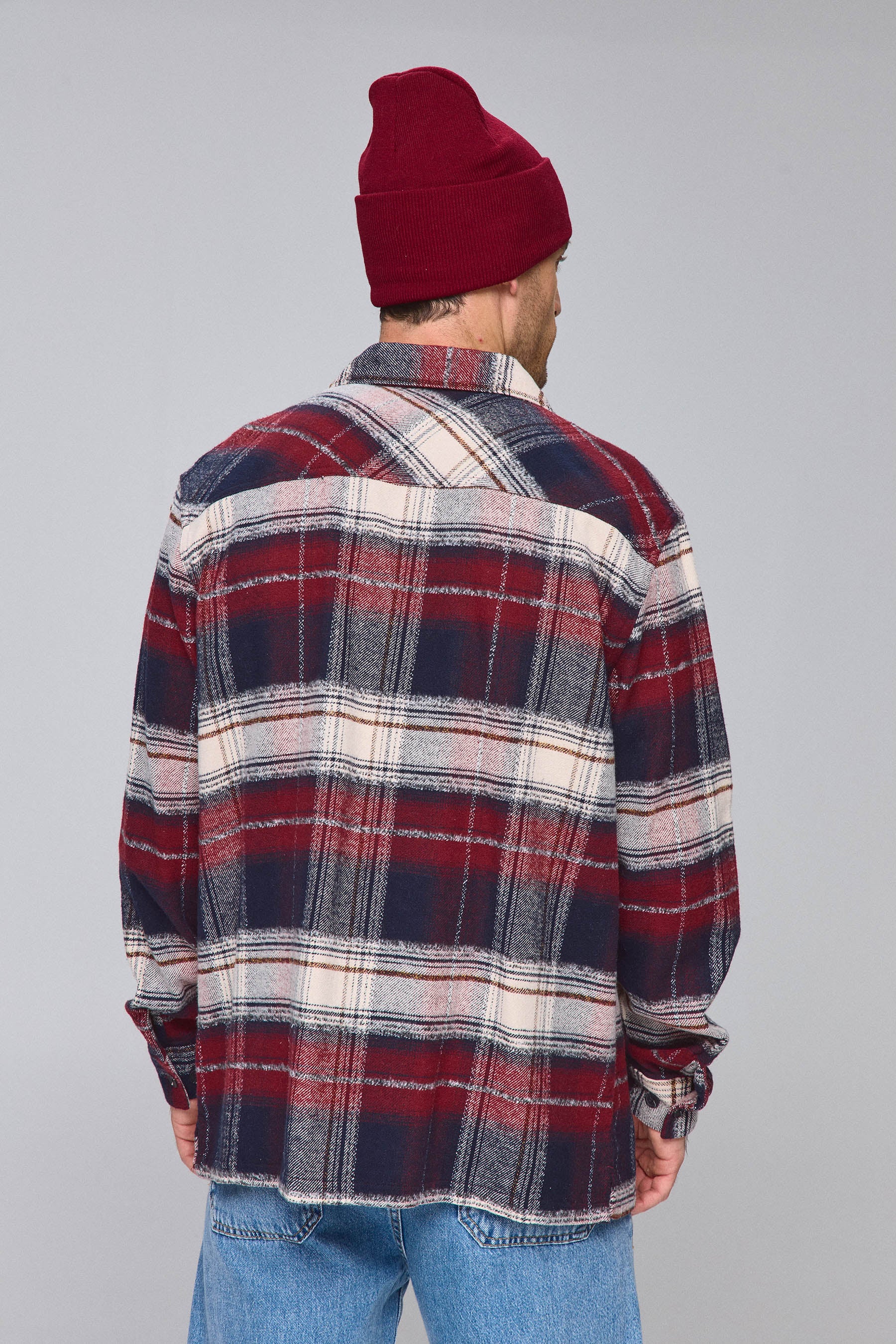 אוברשירט קלאב