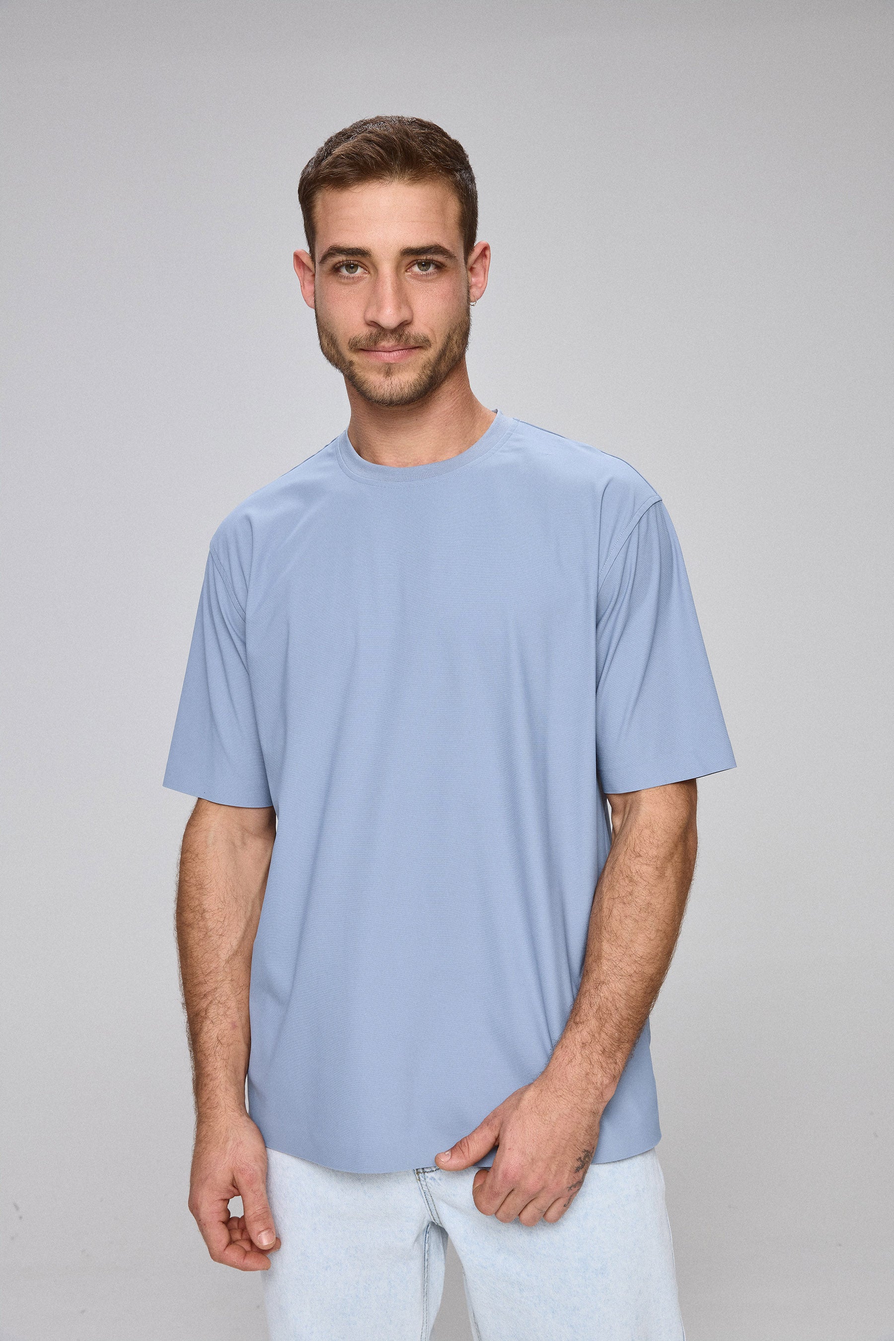 חולצת טי לוקס