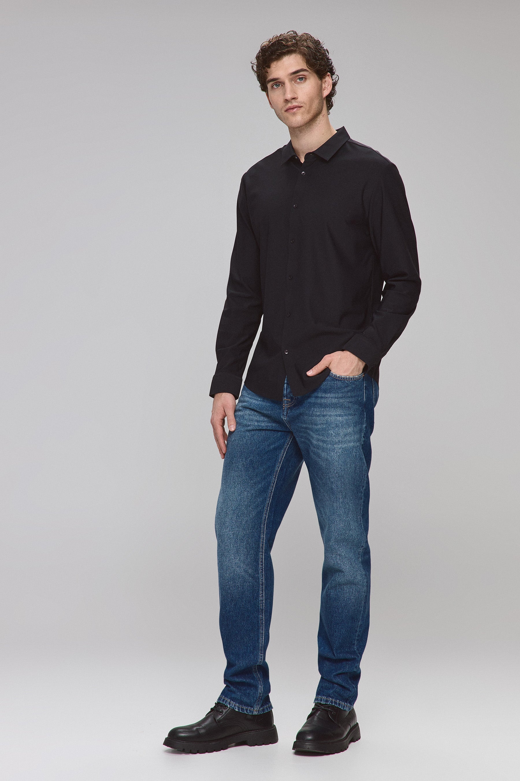 חולצת לוקס ש.א.