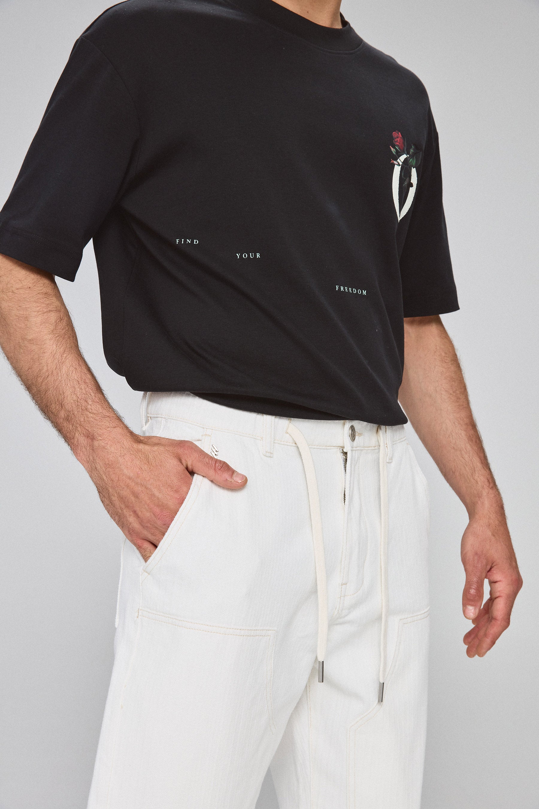 ג'ינס אסיקס קרפנטר