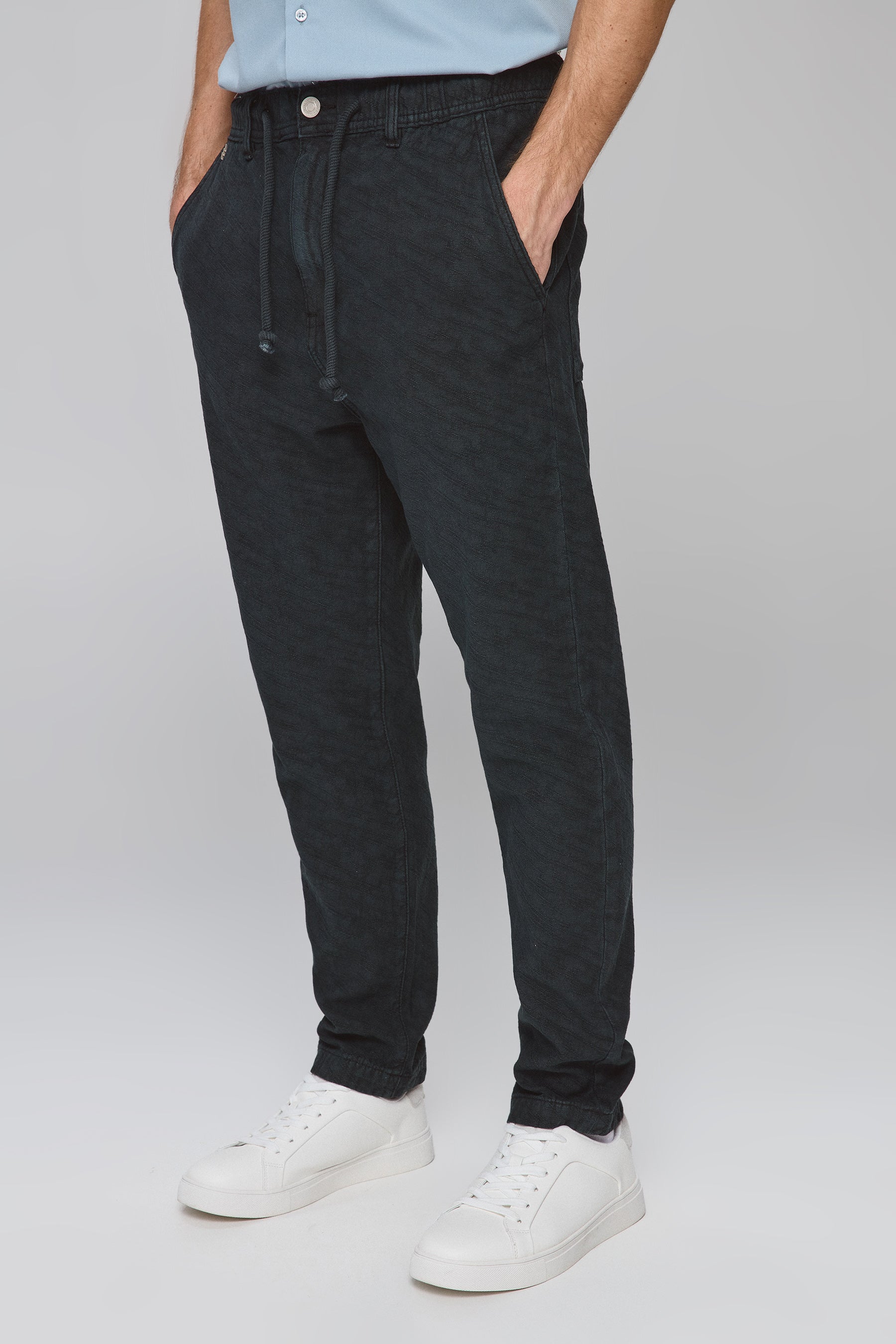 ג'ינס קראש ג'וגר