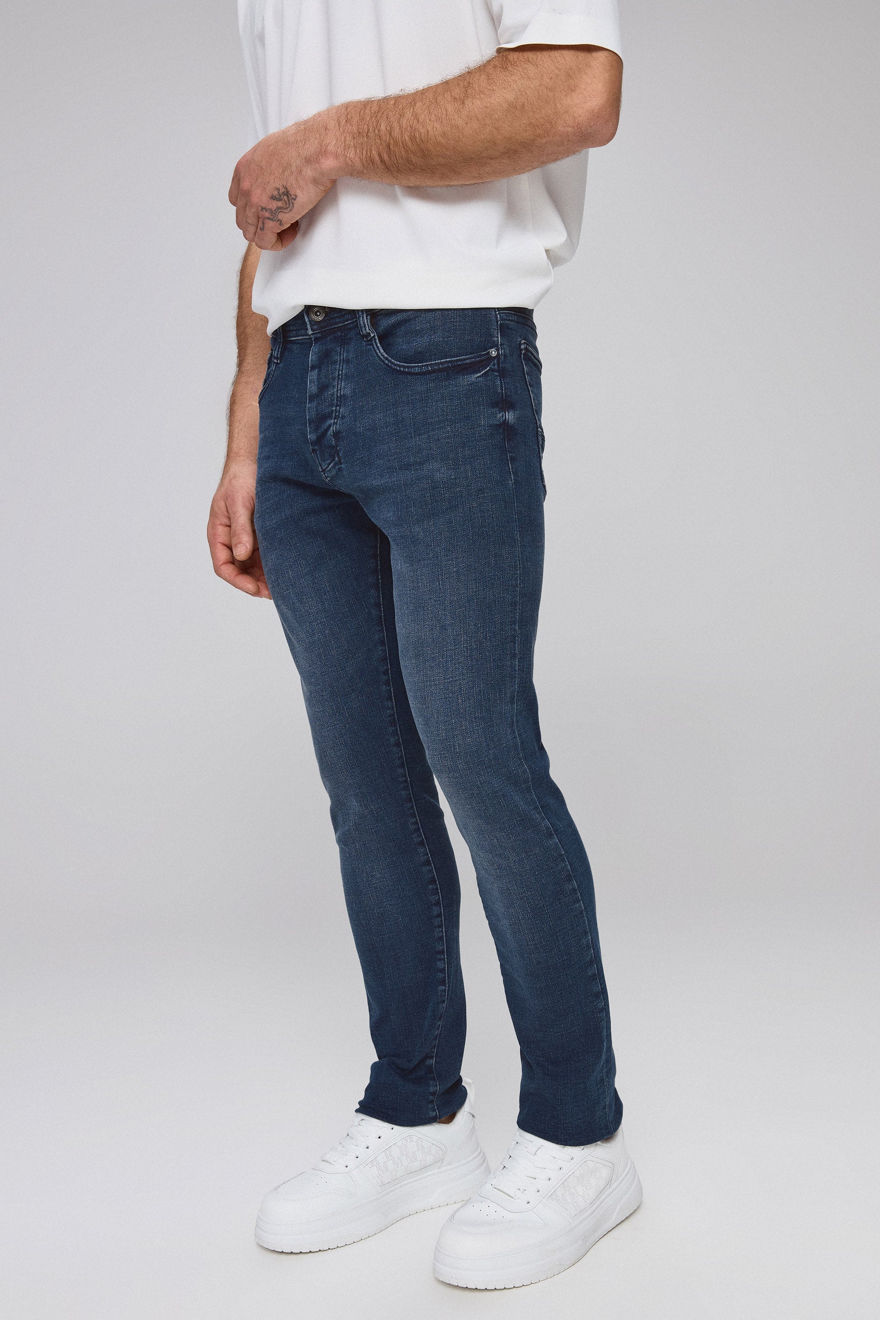 ג'ינס מאדוק טופ