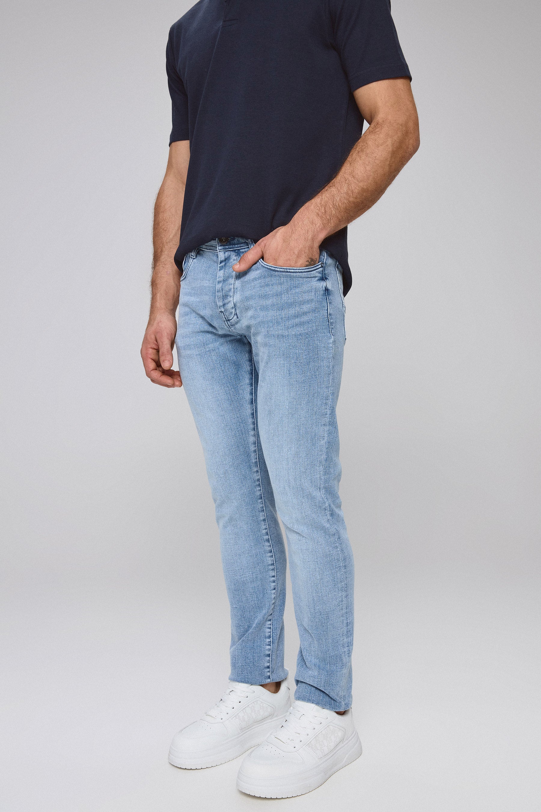 ג'ינס מאדוק טופ