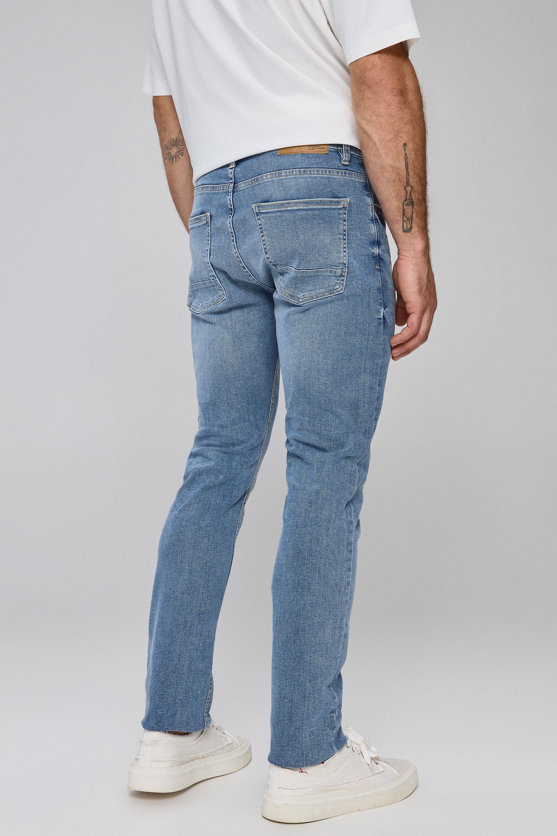 ג'ינס מאדוק טופ