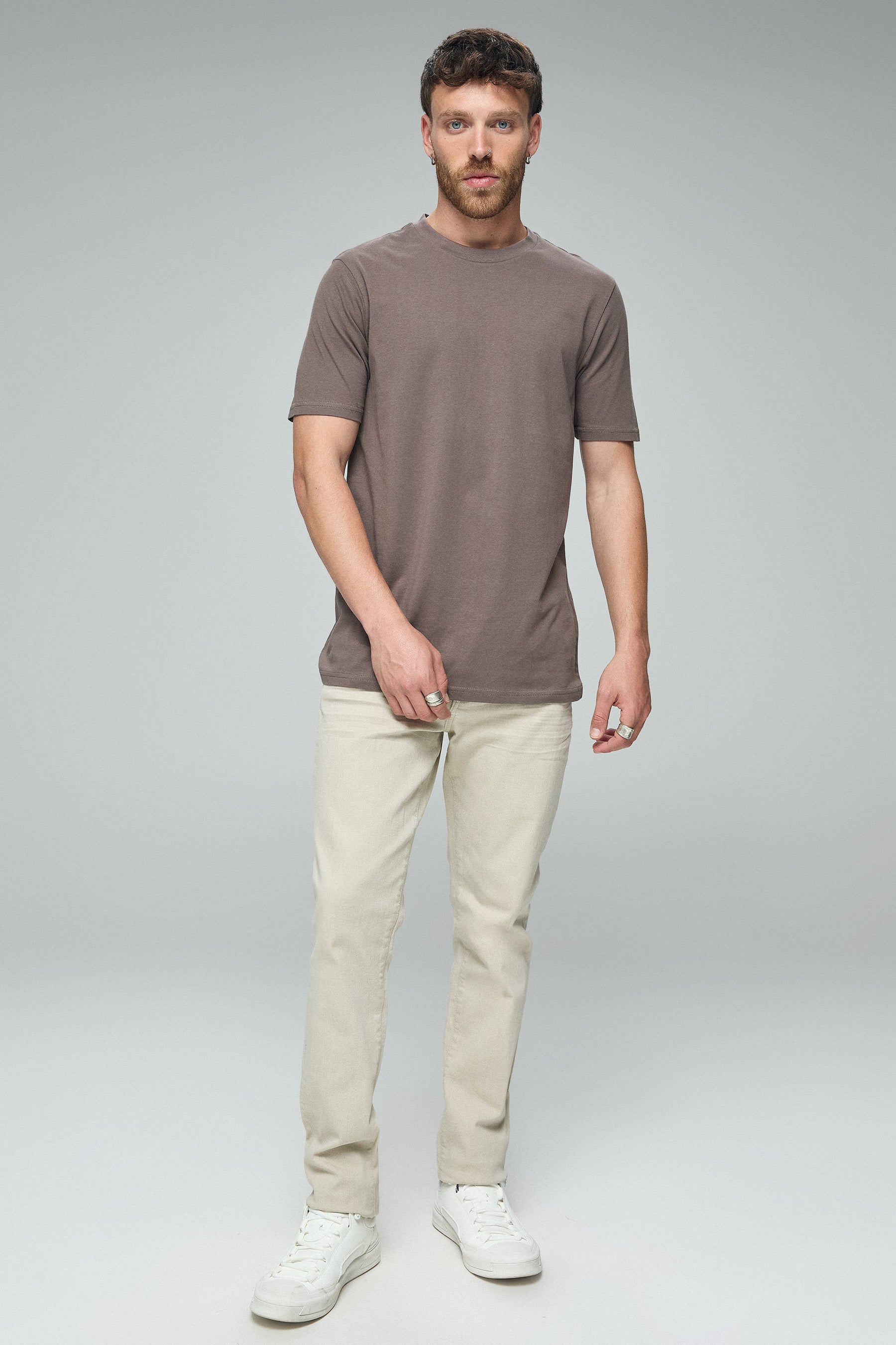 ג'ינס מאדוק קולור