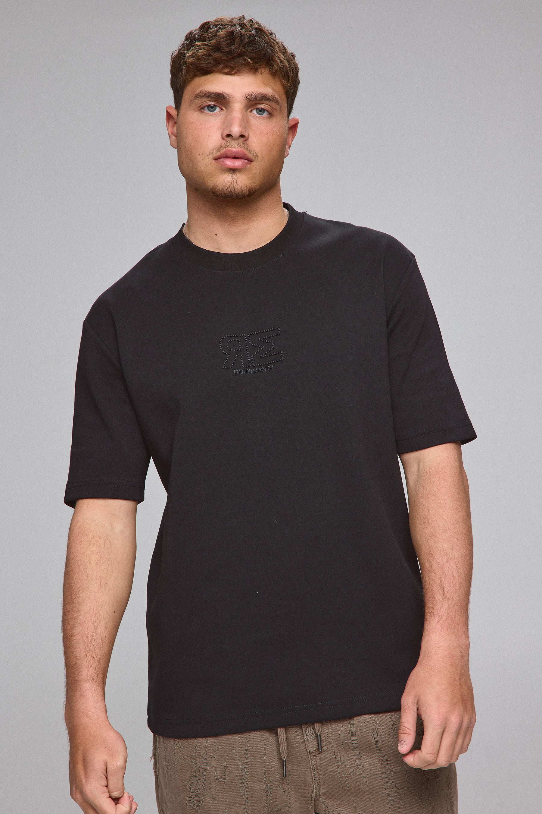 טי רנואר מן